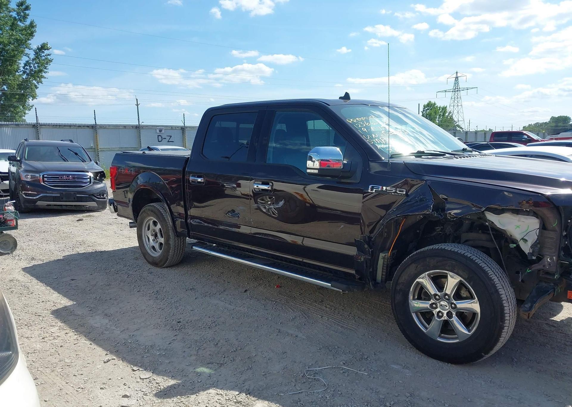 2019 FORD F-150 LARIAT
