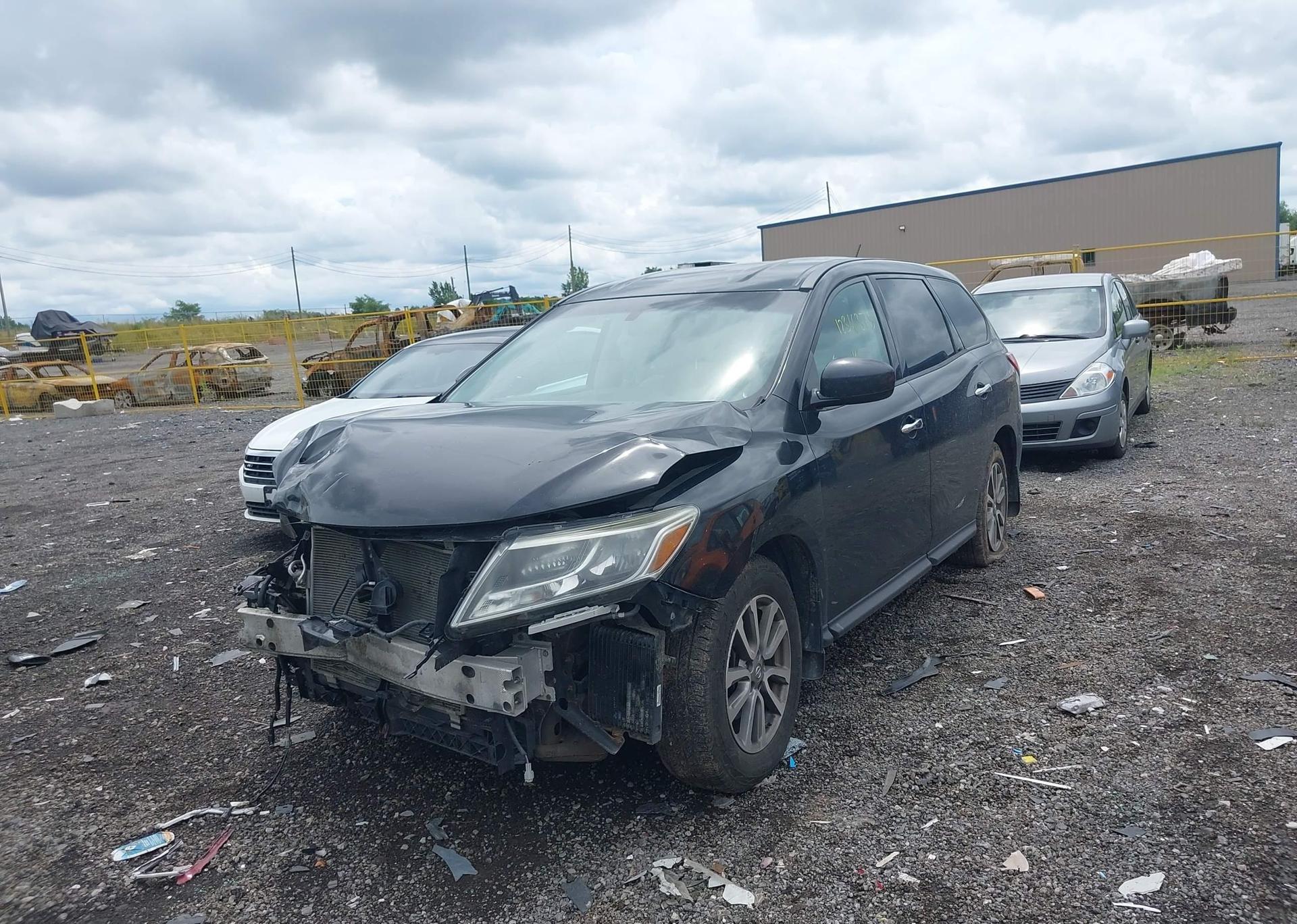 2015 NISSAN PATHFINDER S