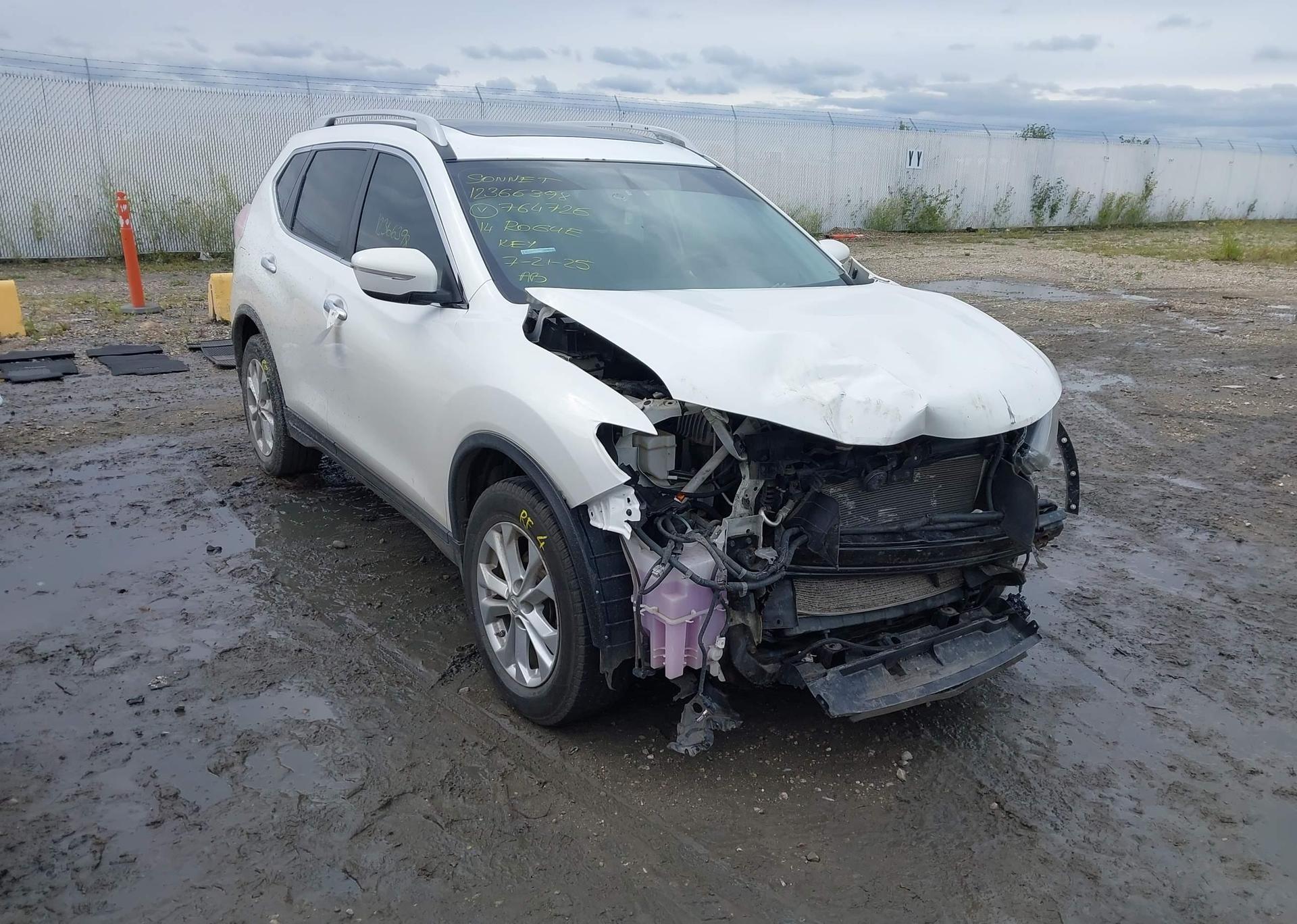 2014 NISSAN ROGUE S