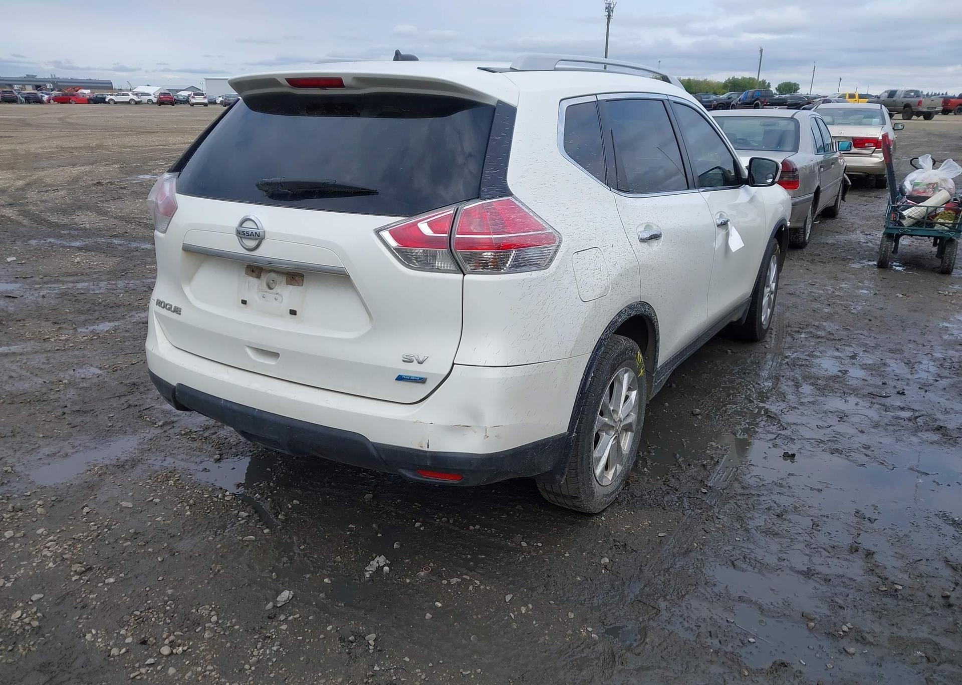 2014 NISSAN ROGUE S