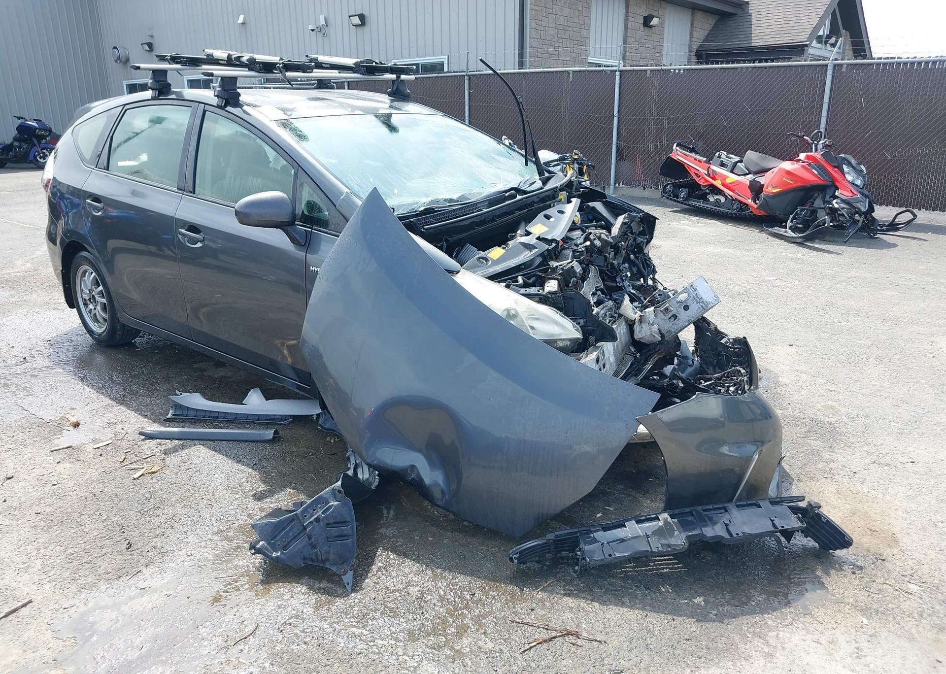 2012 TOYOTA PRIUS V