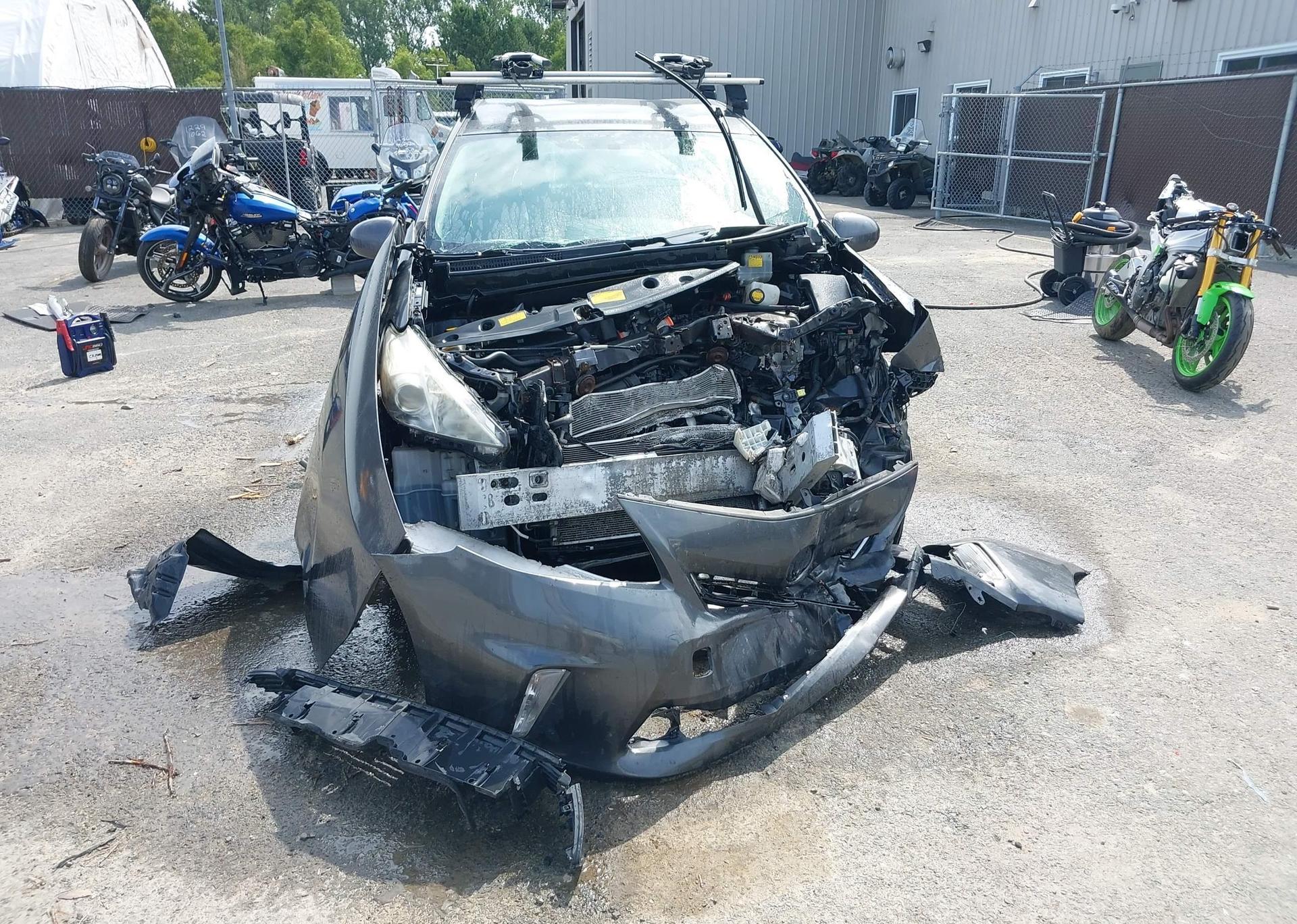 2012 TOYOTA PRIUS V