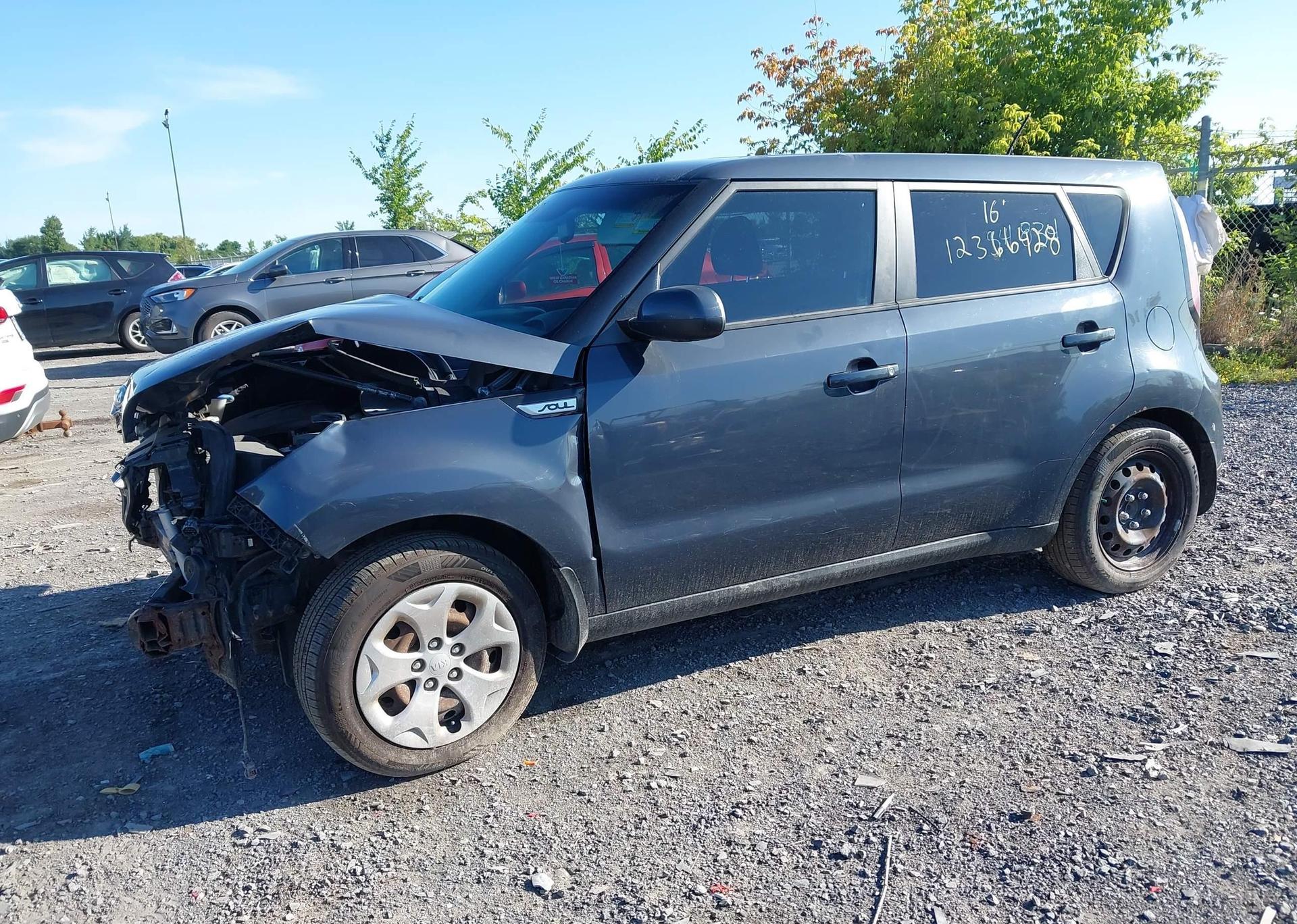 2016 KIA SOUL LX