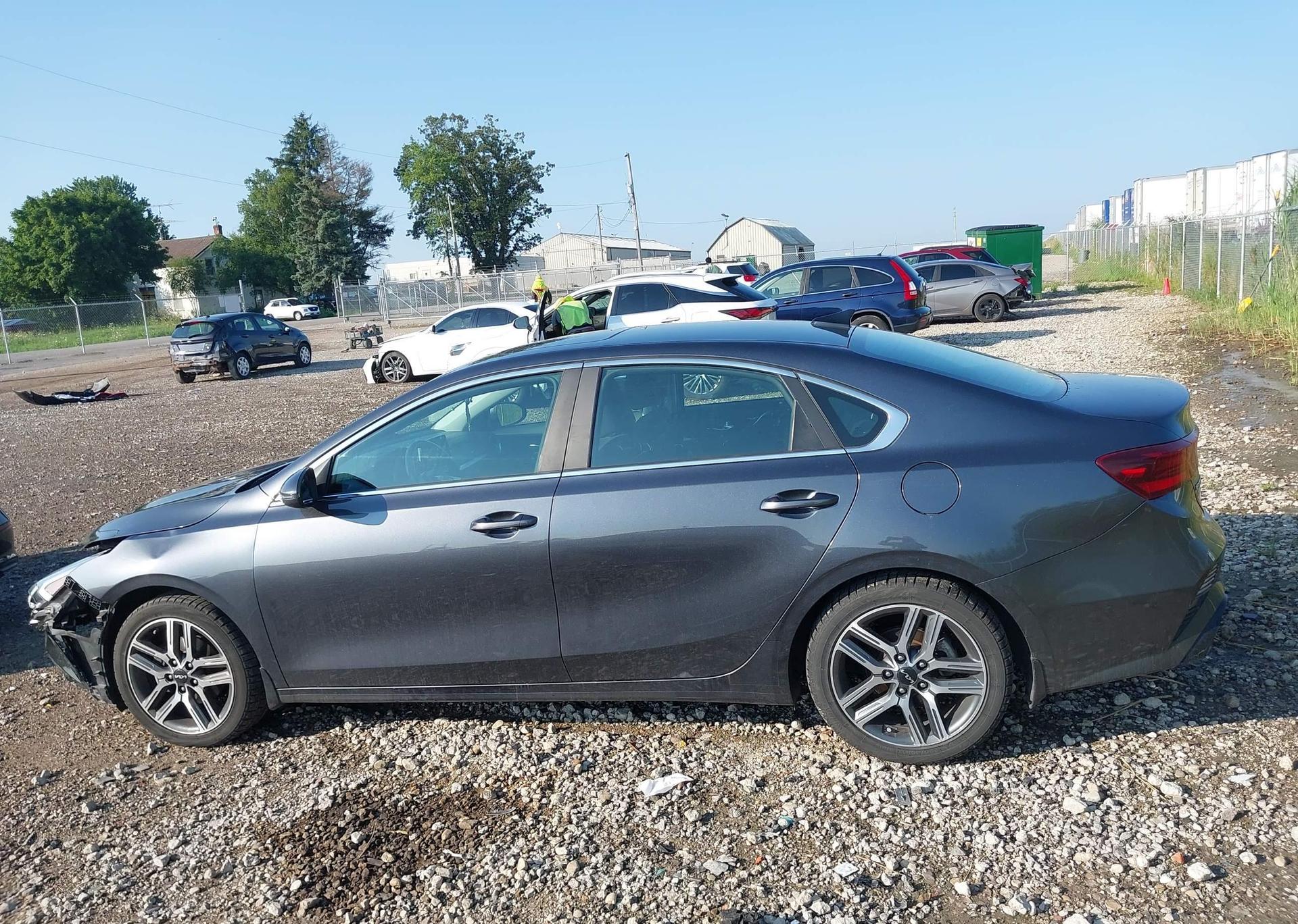 2022 KIA FORTE EX