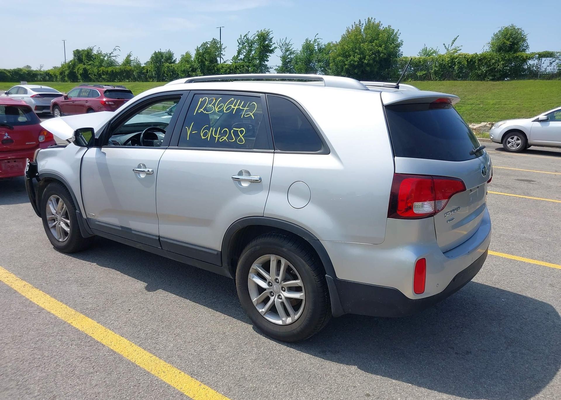 2015 KIA SORENTO