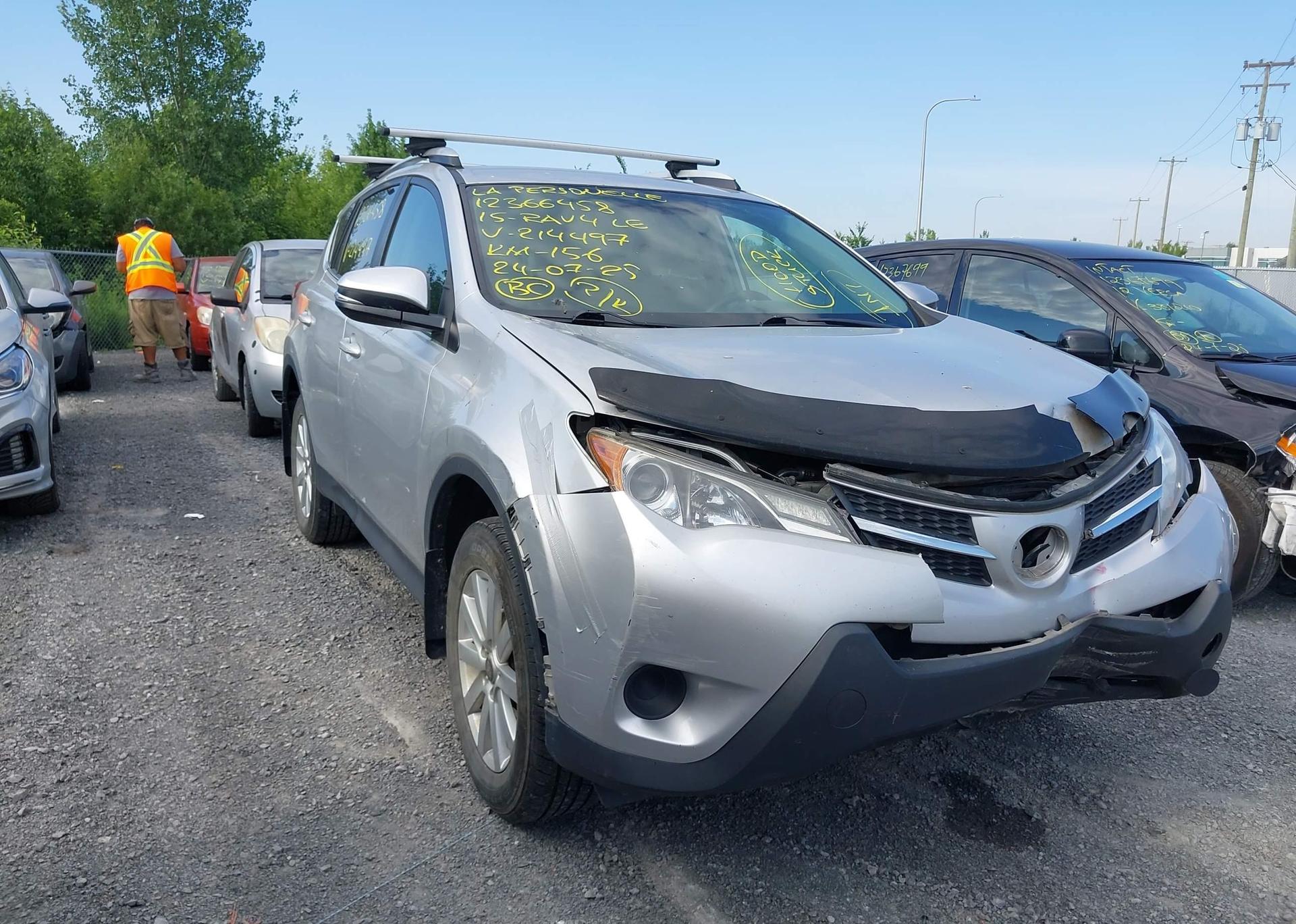 2015 TOYOTA RAV4 LE