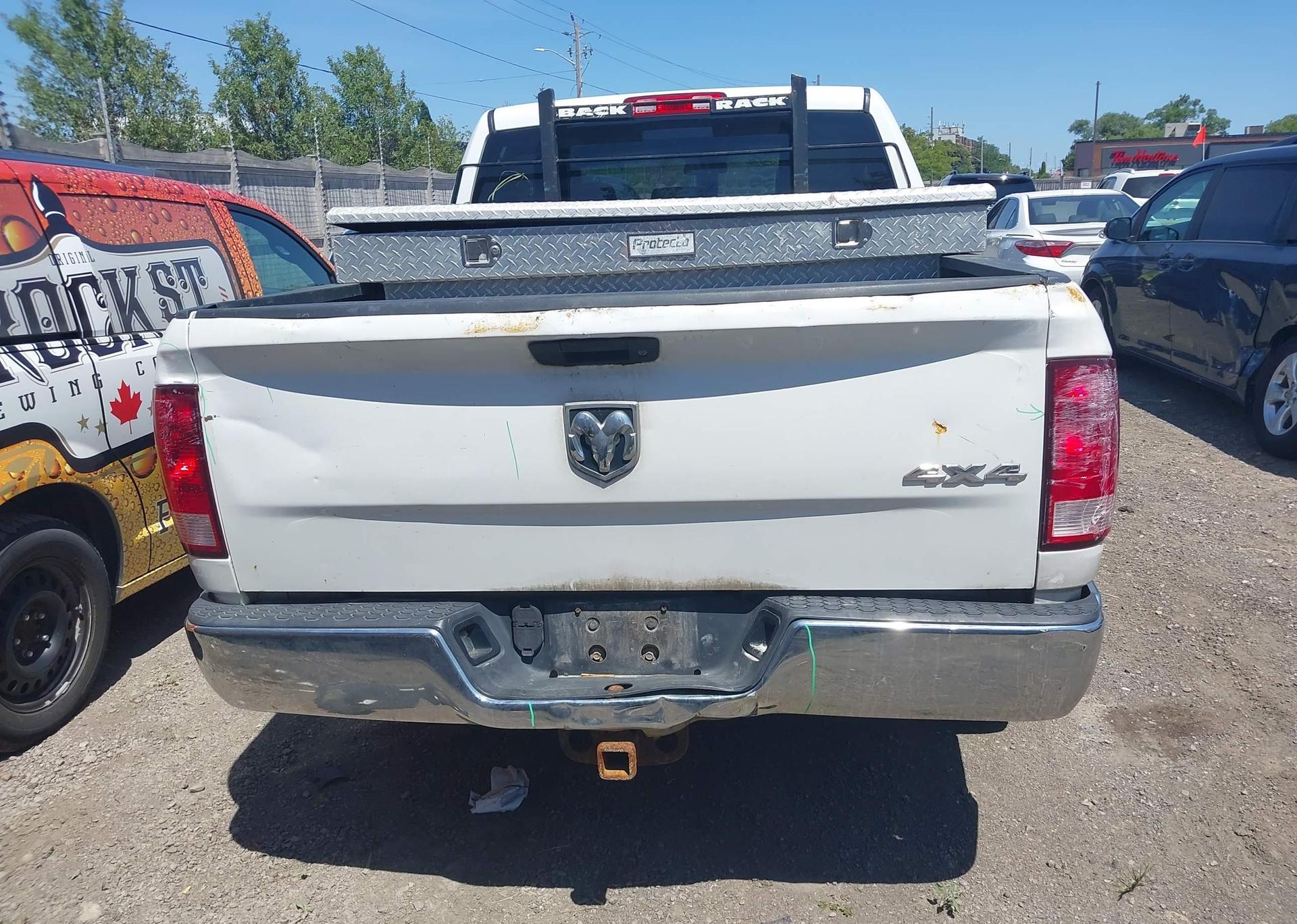 2017 RAM 1500 ST