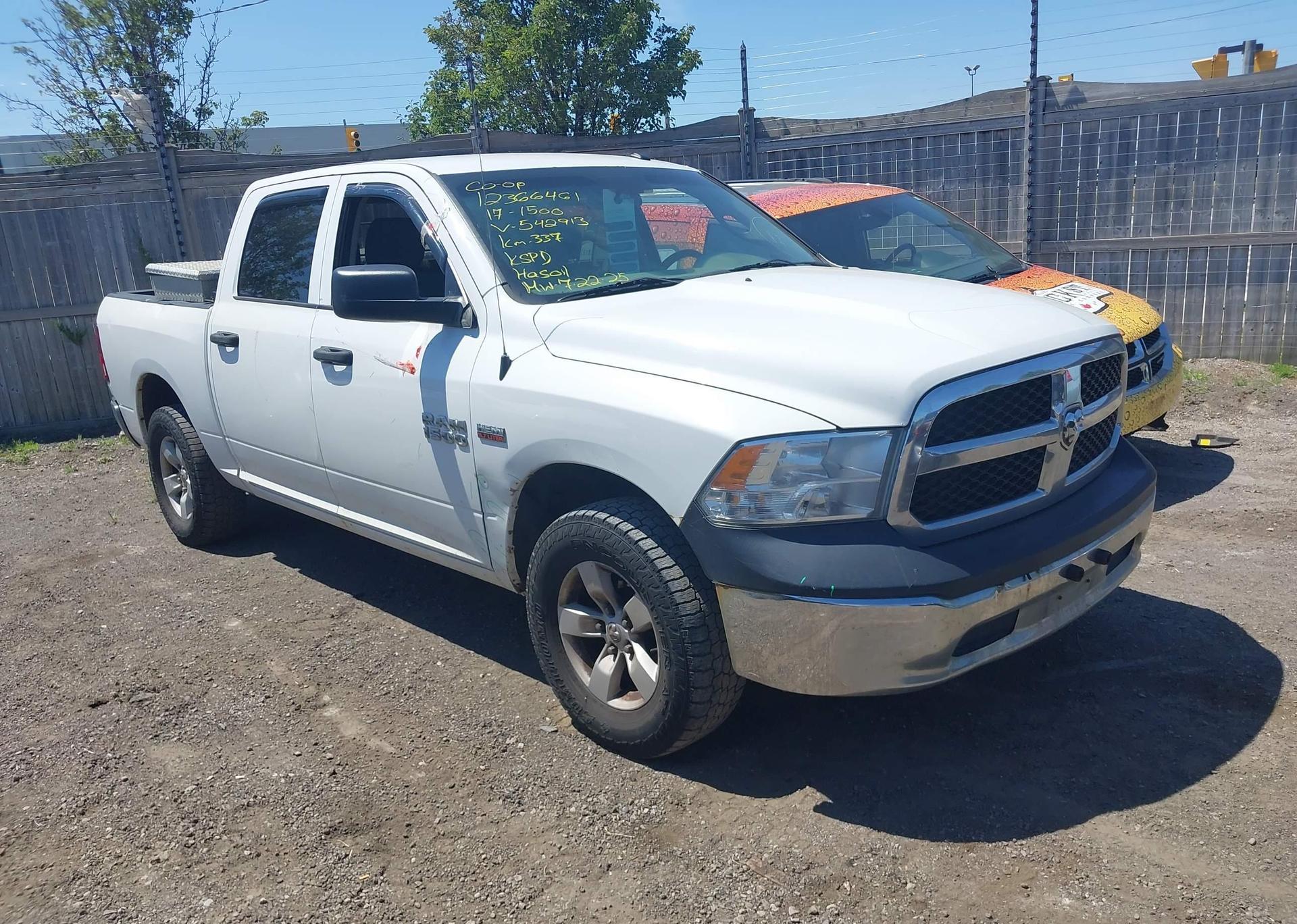 2017 RAM 1500 ST