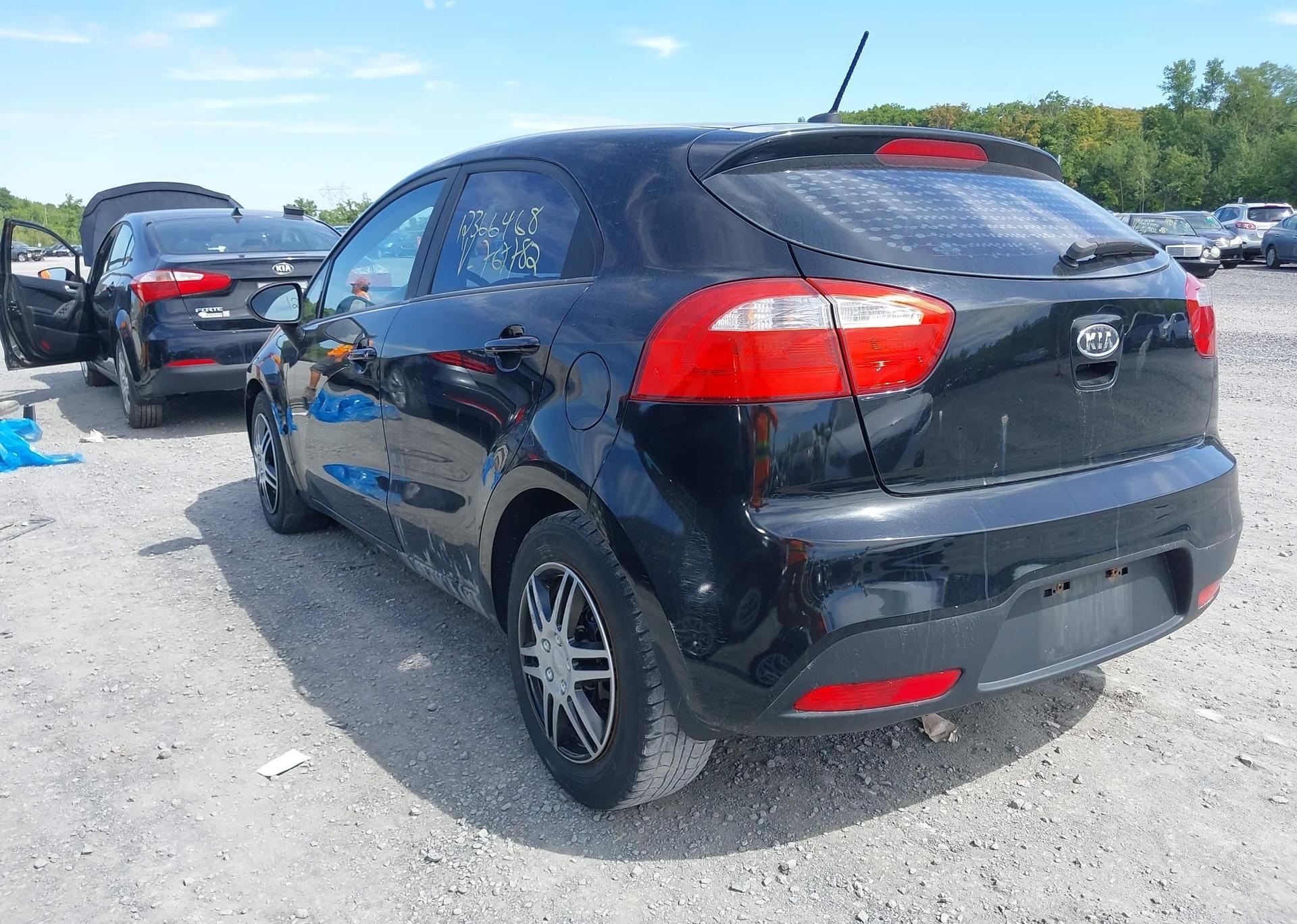 2013 KIA RIO LX