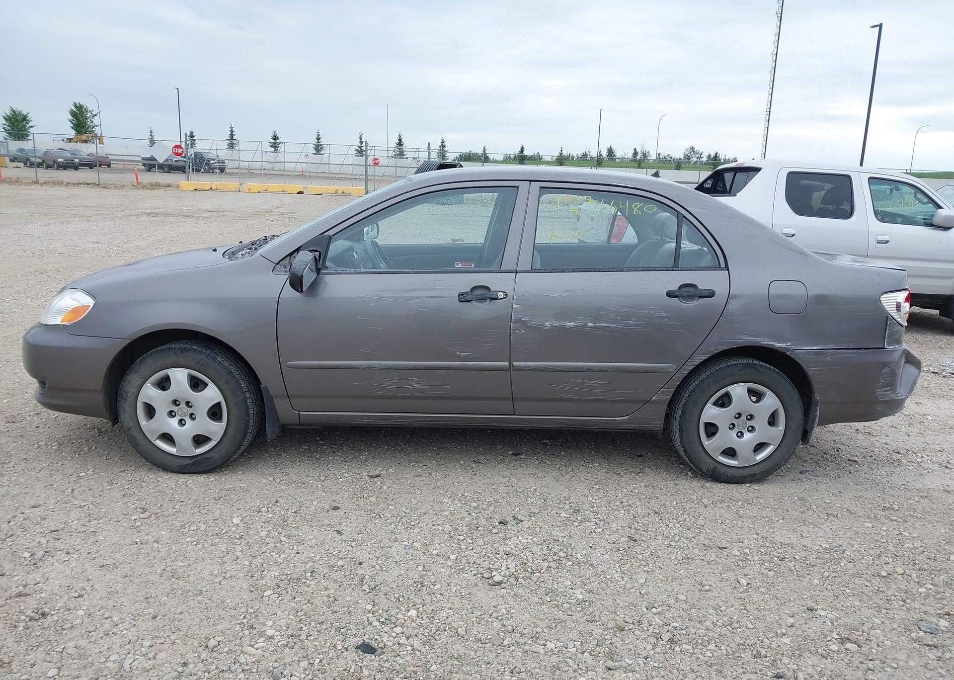 2004 TOYOTA COROLLA CE