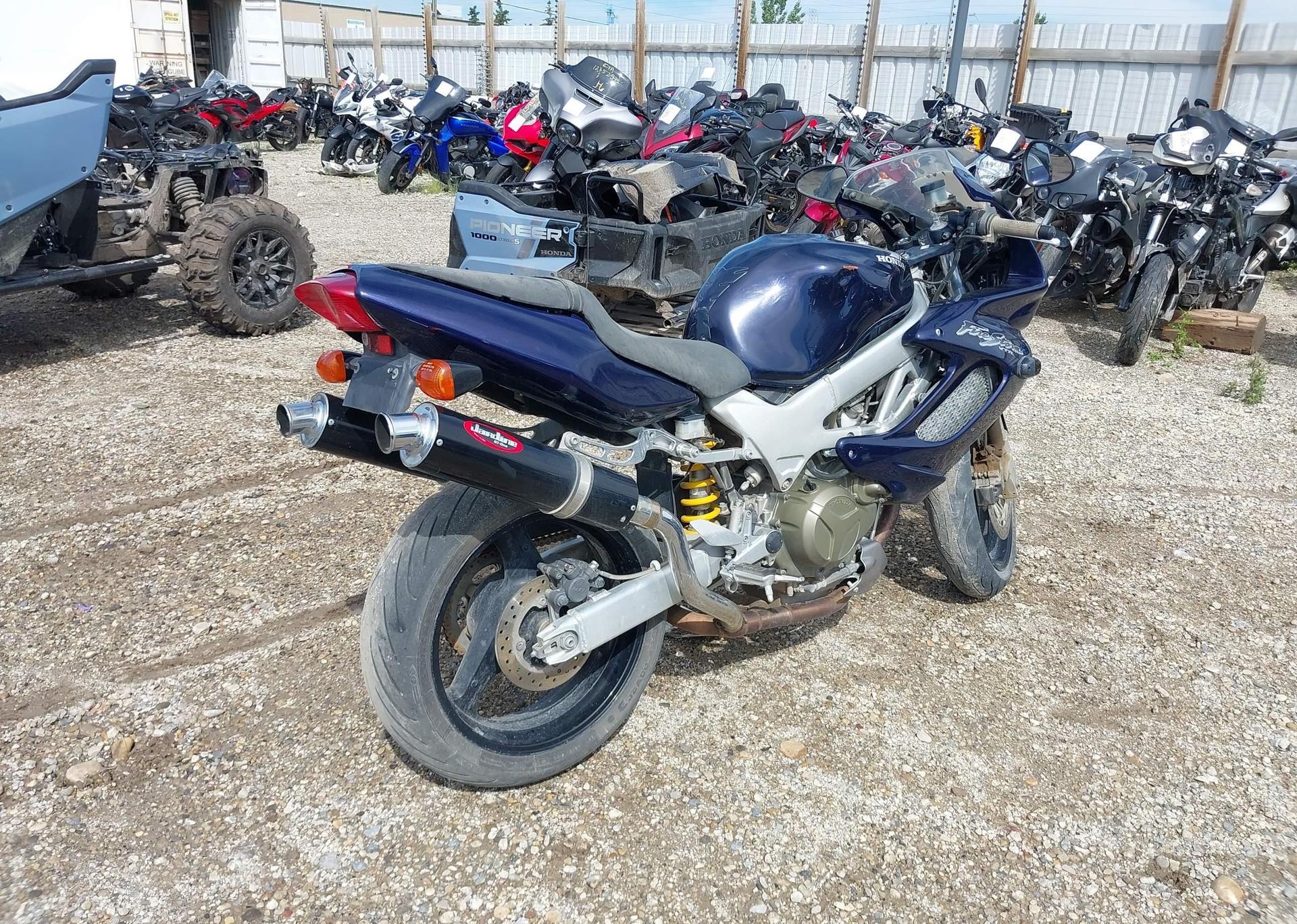 2001 HONDA VTR1000 F