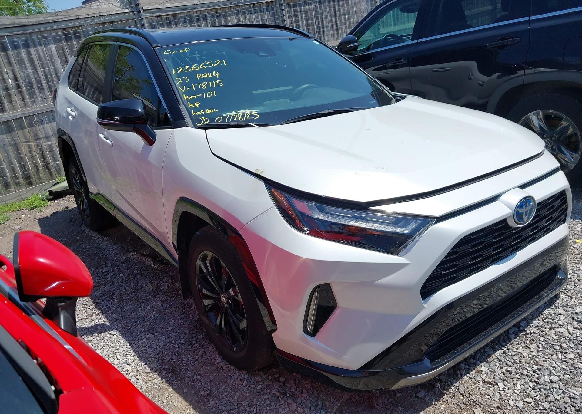 2023 TOYOTA RAV4 HYBRID XSE