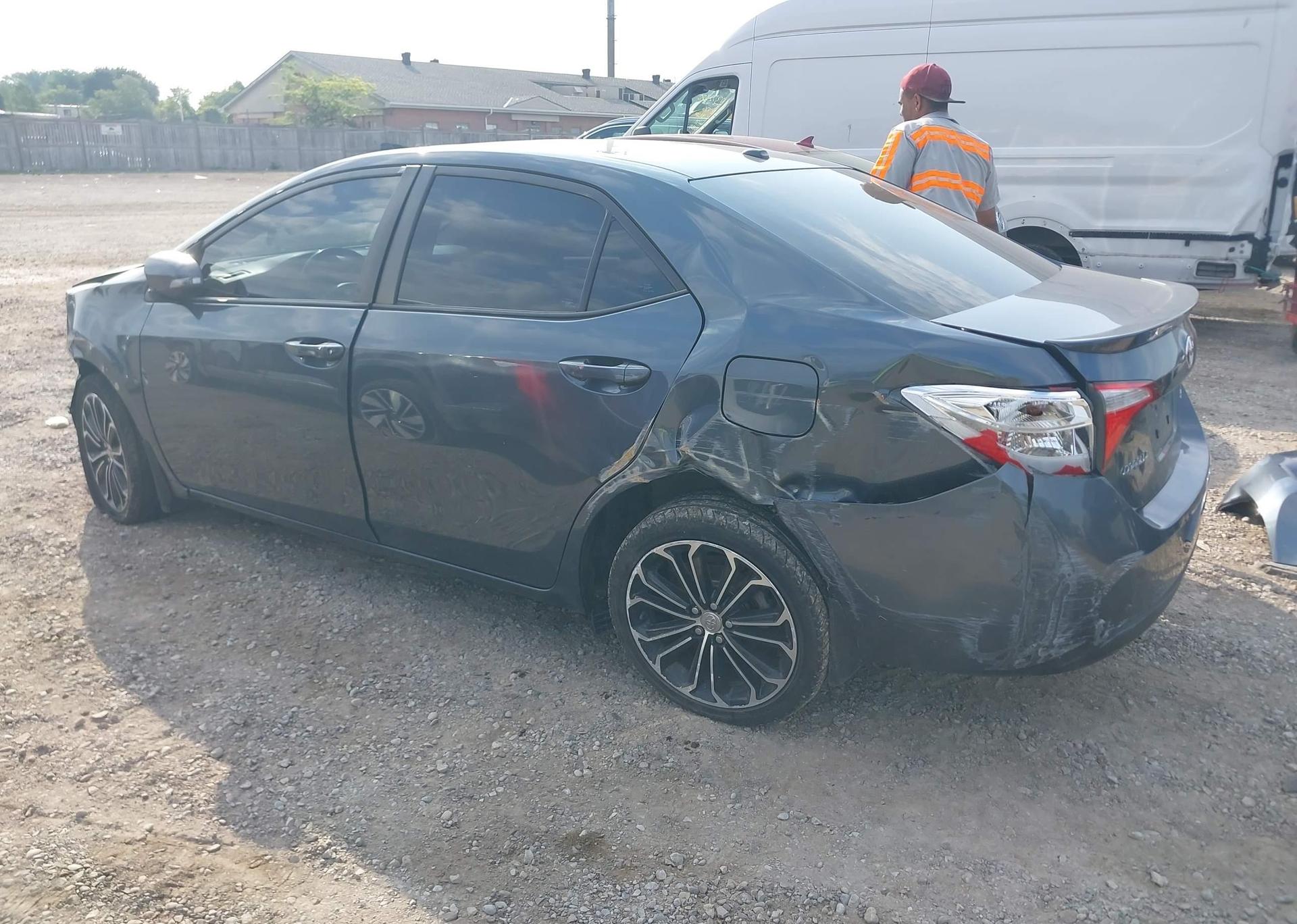 2016 TOYOTA COROLLA S