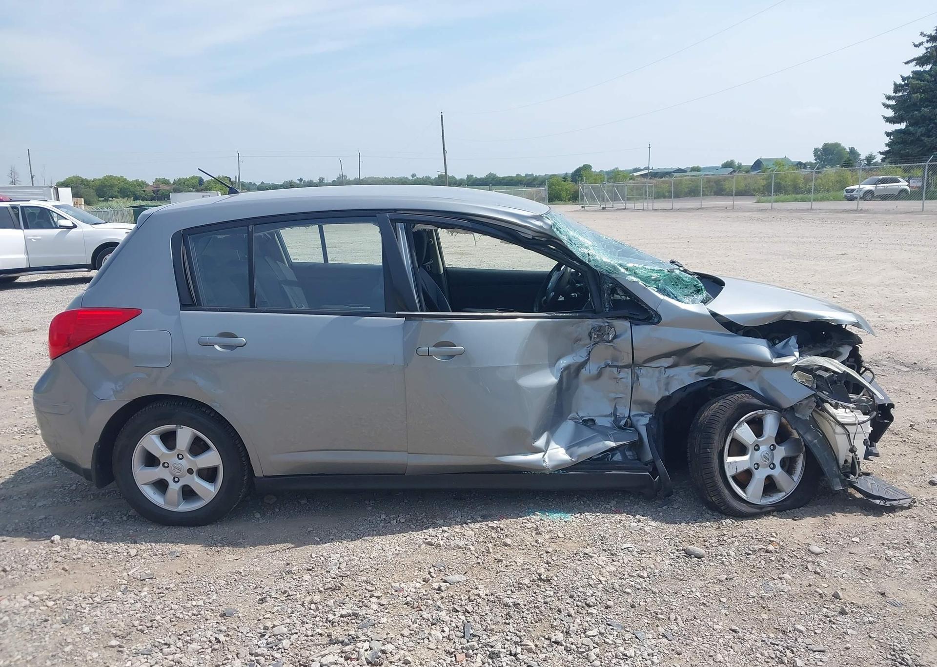 2008 NISSAN VERSA S
