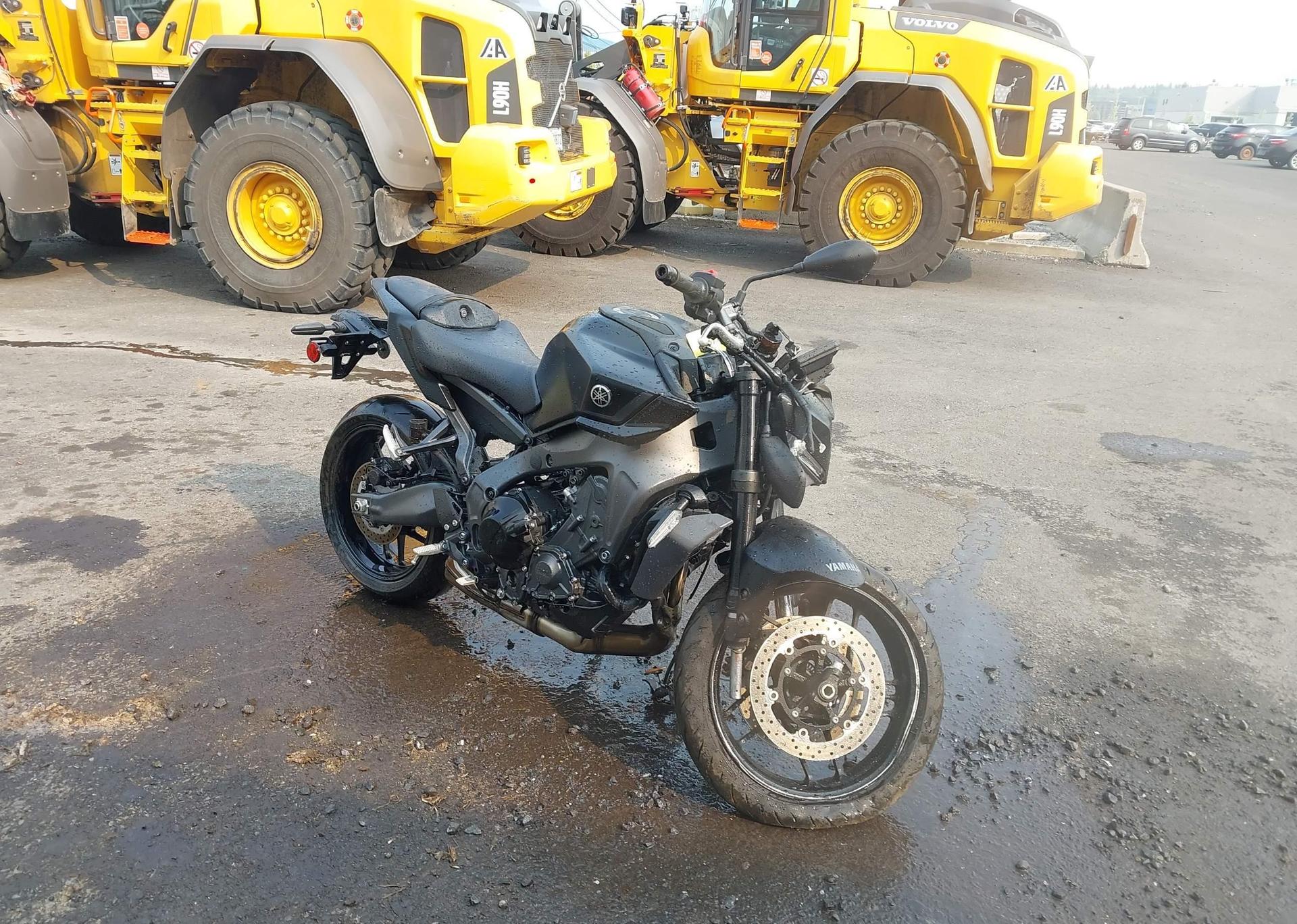 2025 YAMAHA MT09