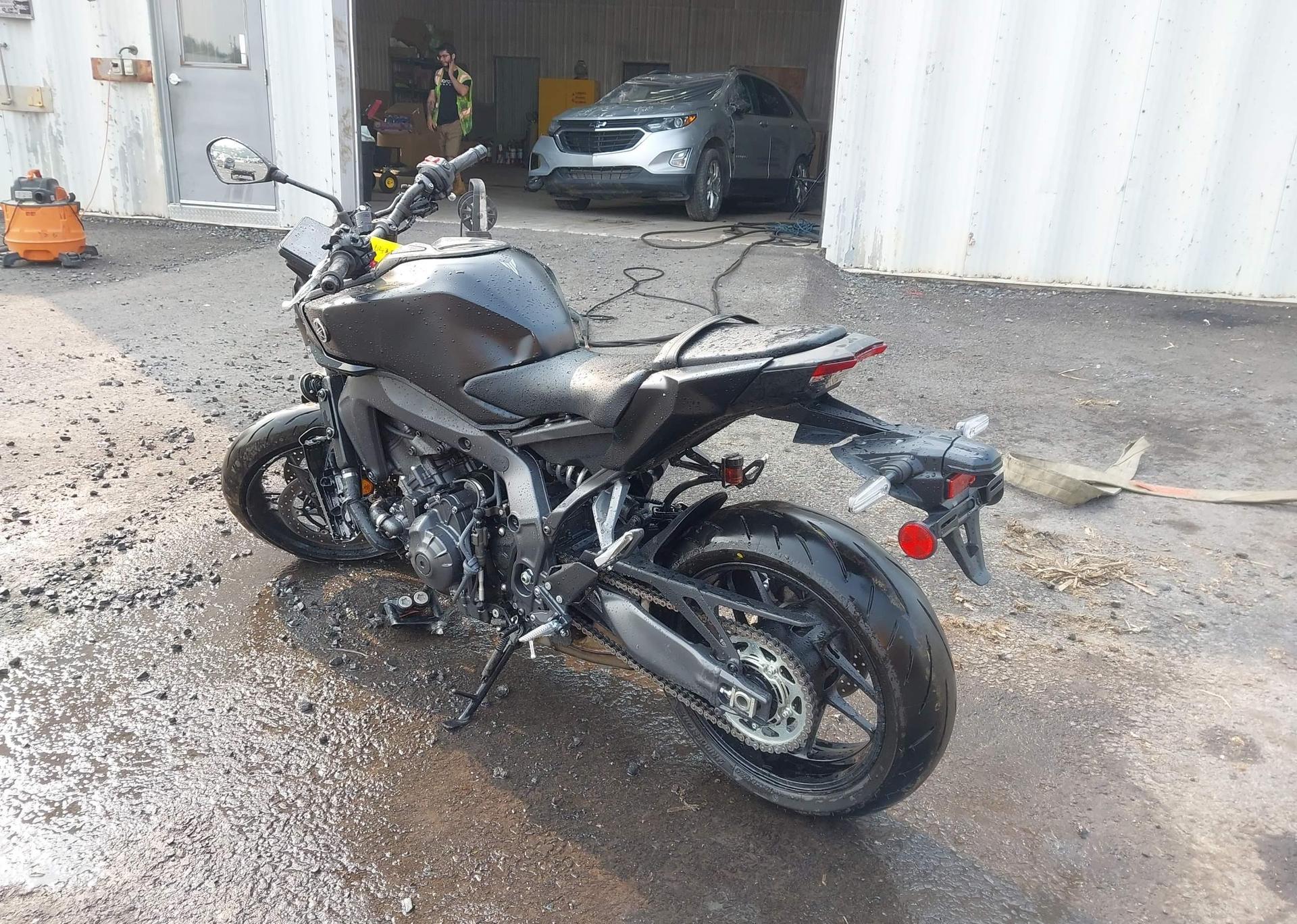 2025 YAMAHA MT09