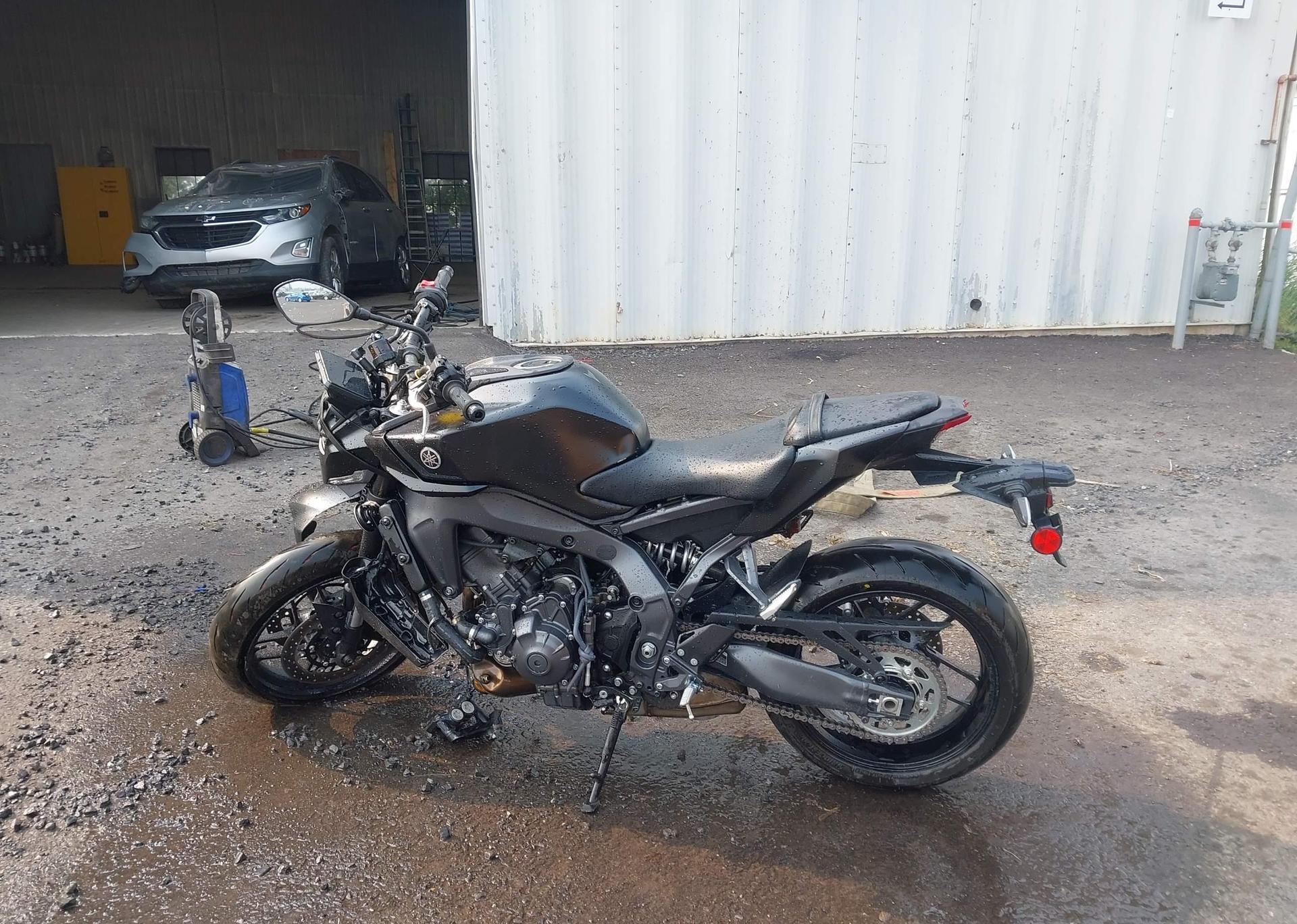 2025 YAMAHA MT09