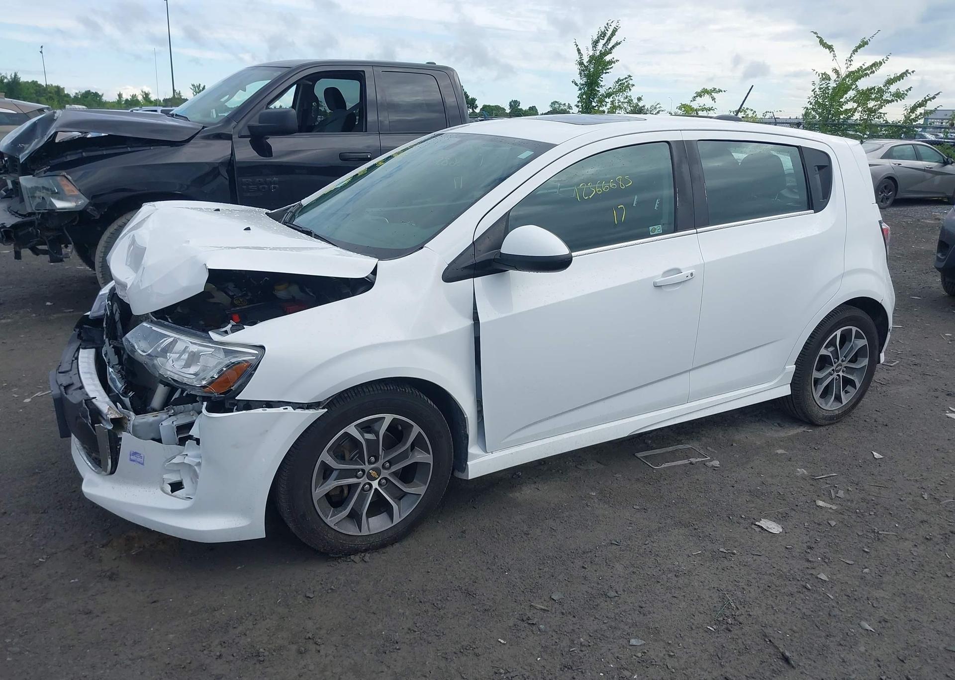 2017 CHEVROLET SONIC LT AUTO
