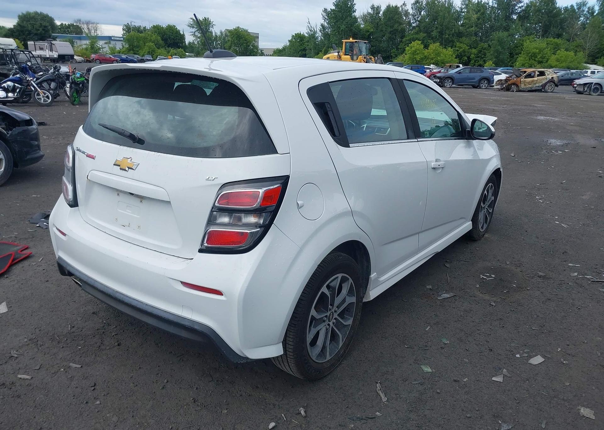 2017 CHEVROLET SONIC LT AUTO