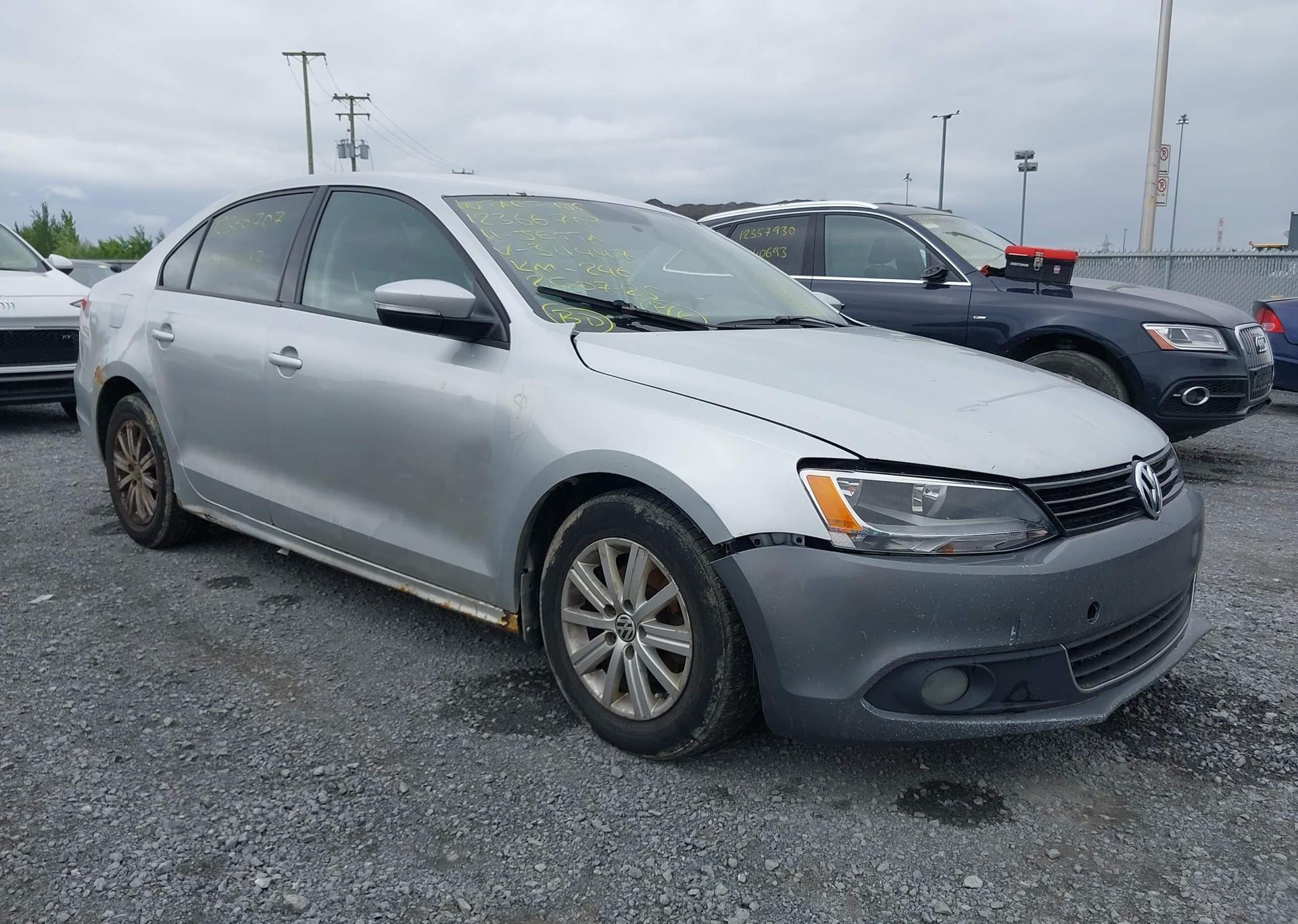 2011 VOLKSWAGEN JETTA