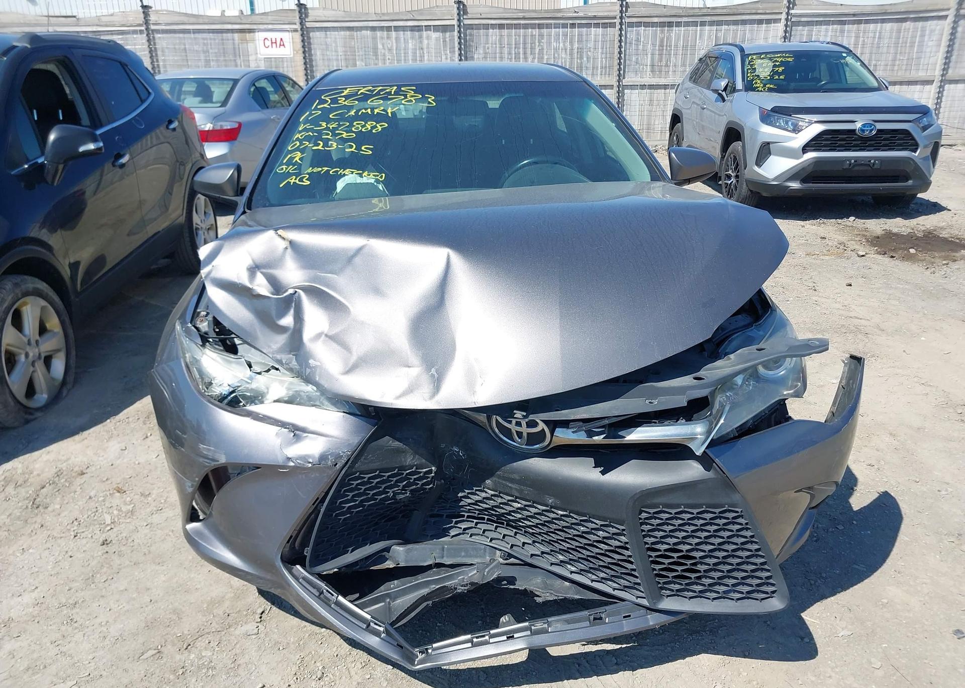 2017 TOYOTA CAMRY LE