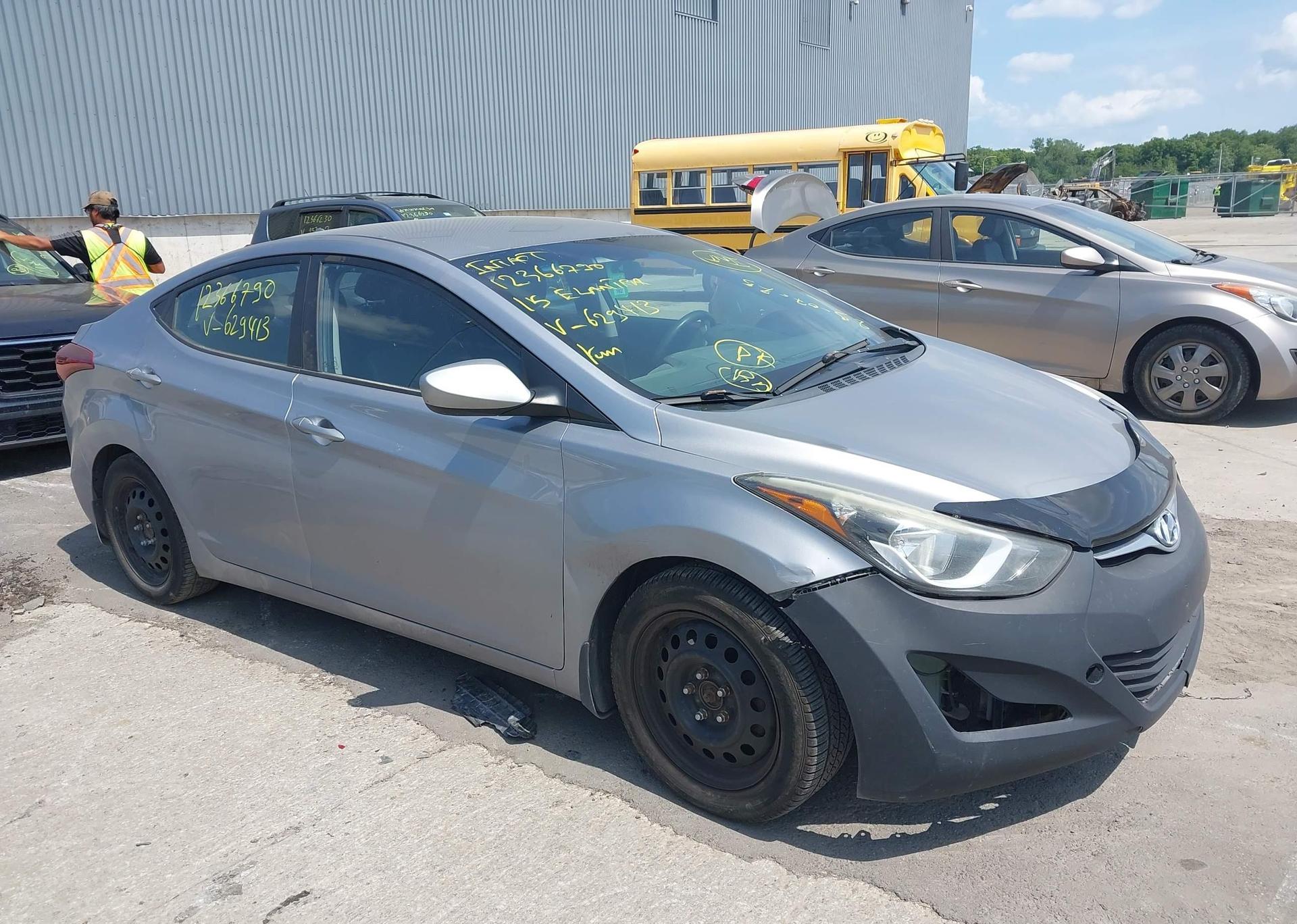 2015 HYUNDAI ELANTRA