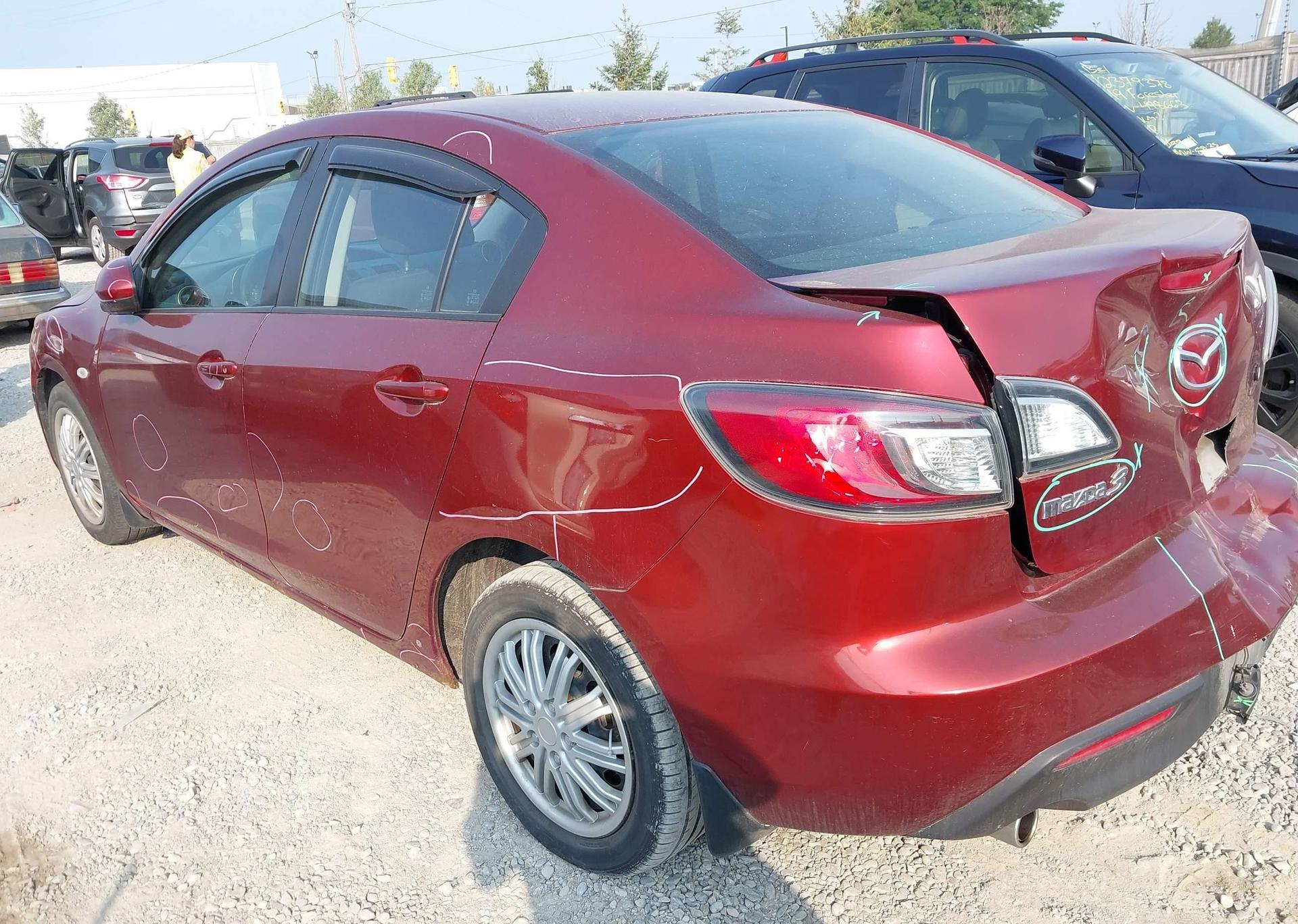 2010 MAZDA 3 I