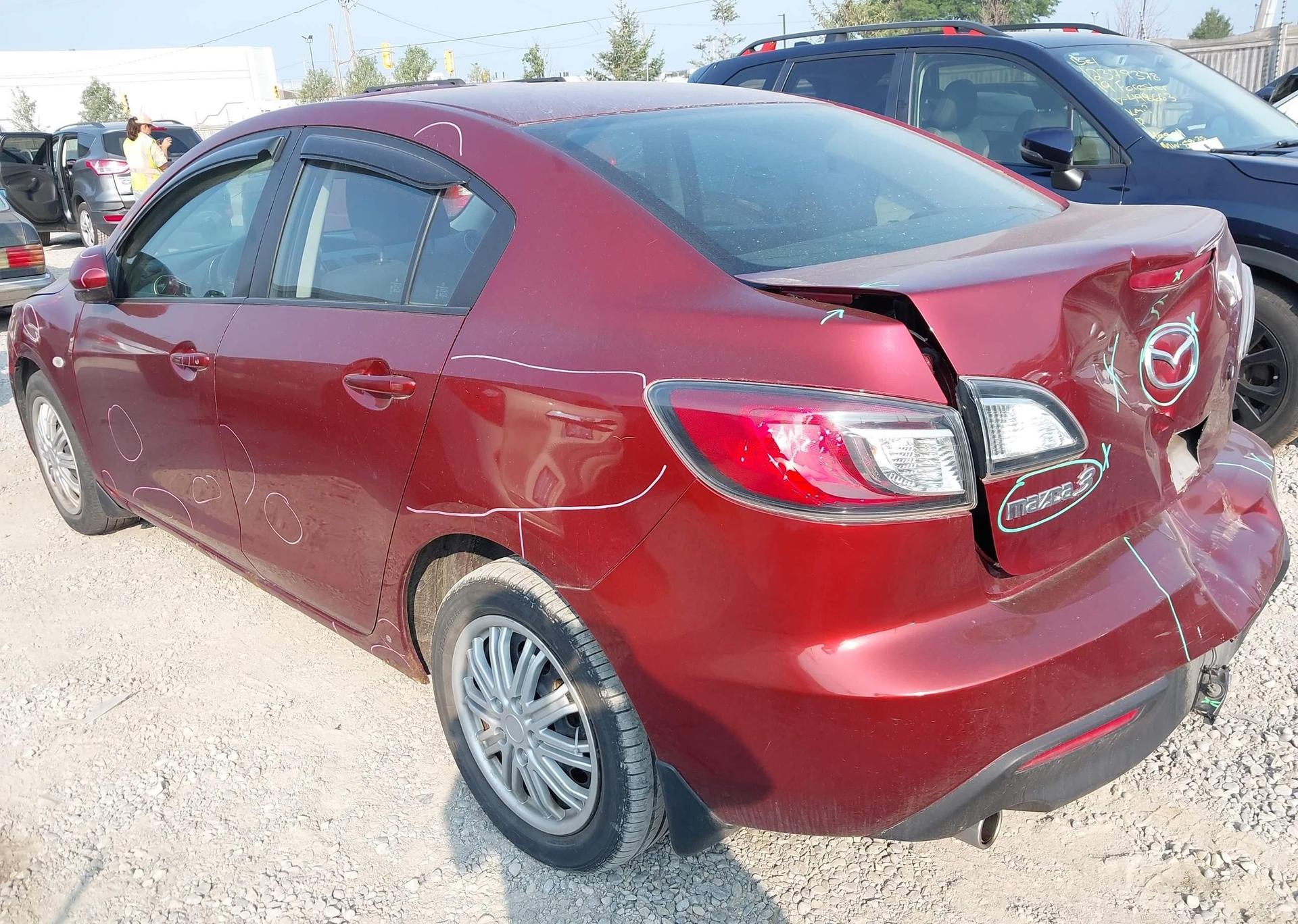 2010 MAZDA 3 I