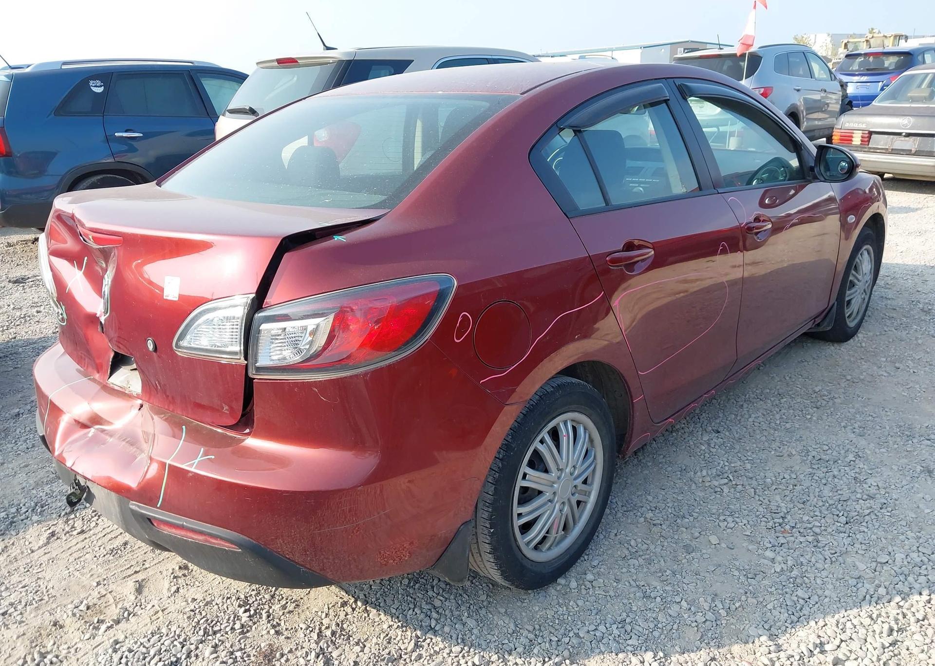 2010 MAZDA 3 I