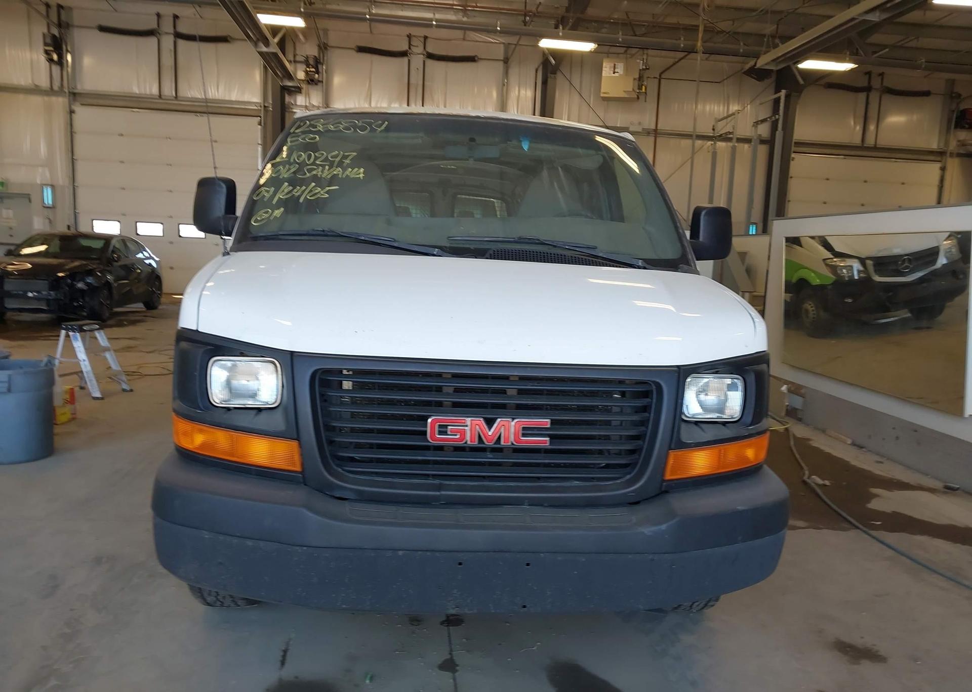 2012 GMC SAVANA 2500 STANDARD