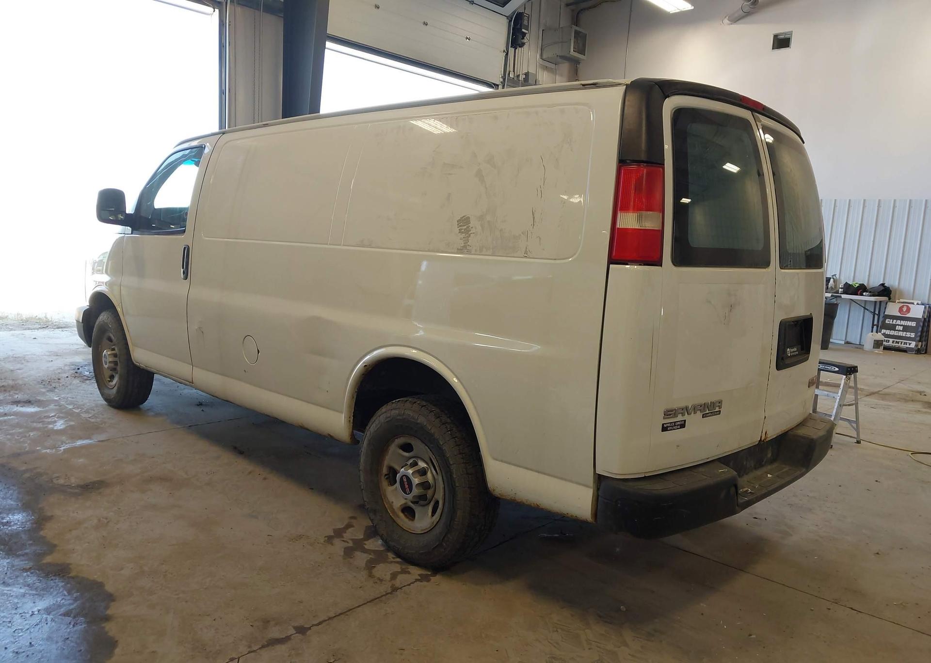2012 GMC SAVANA 2500 STANDARD