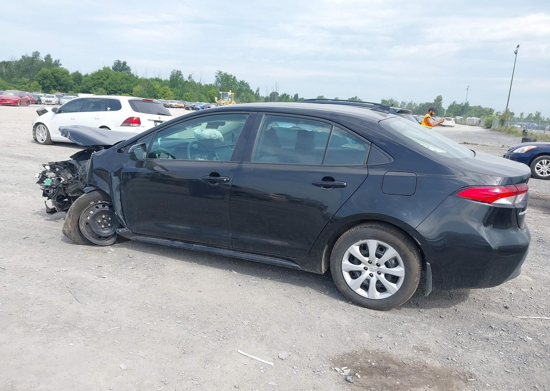 2024 TOYOTA COROLLA LE