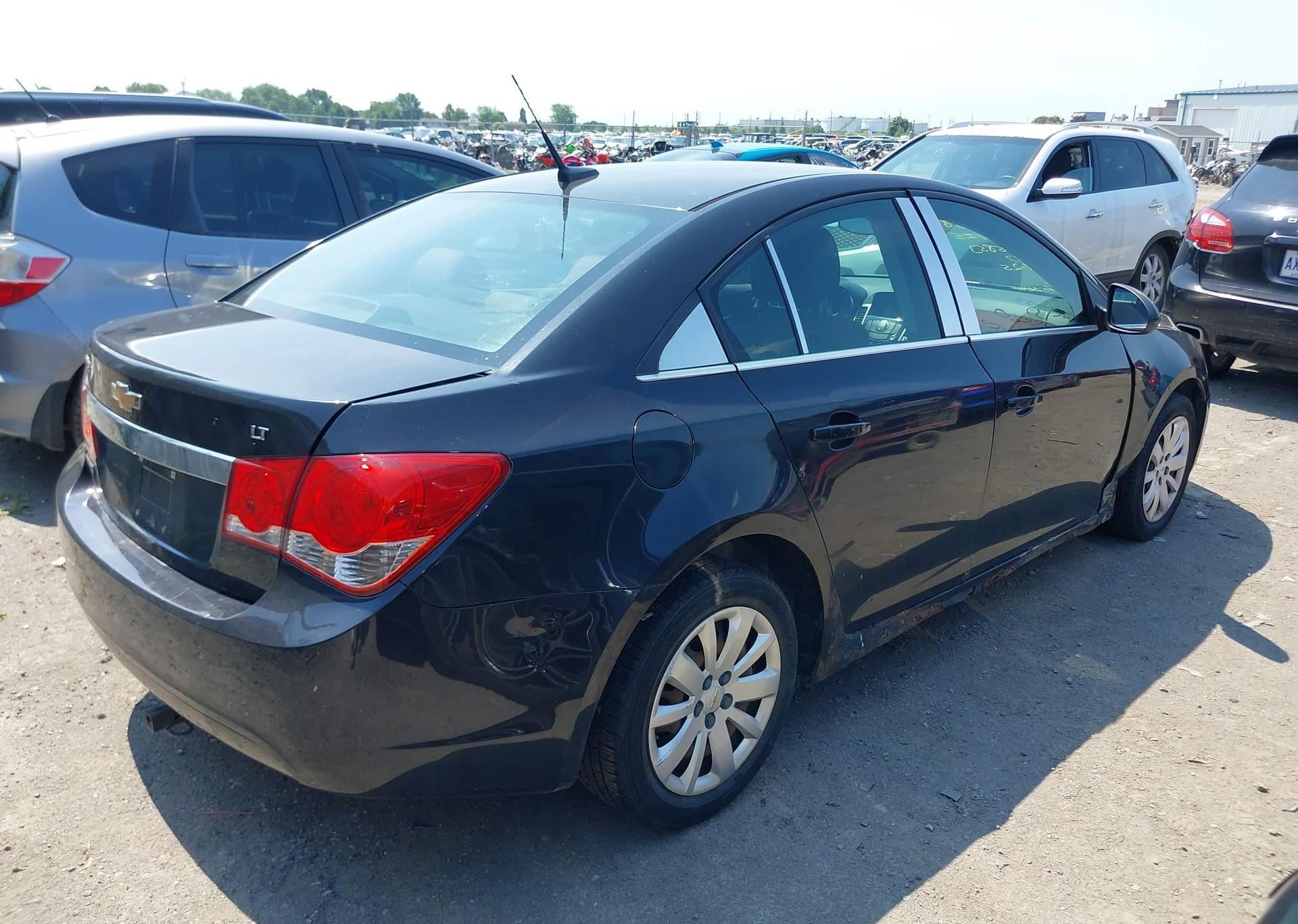 2011 CHEVROLET CRUZE LT