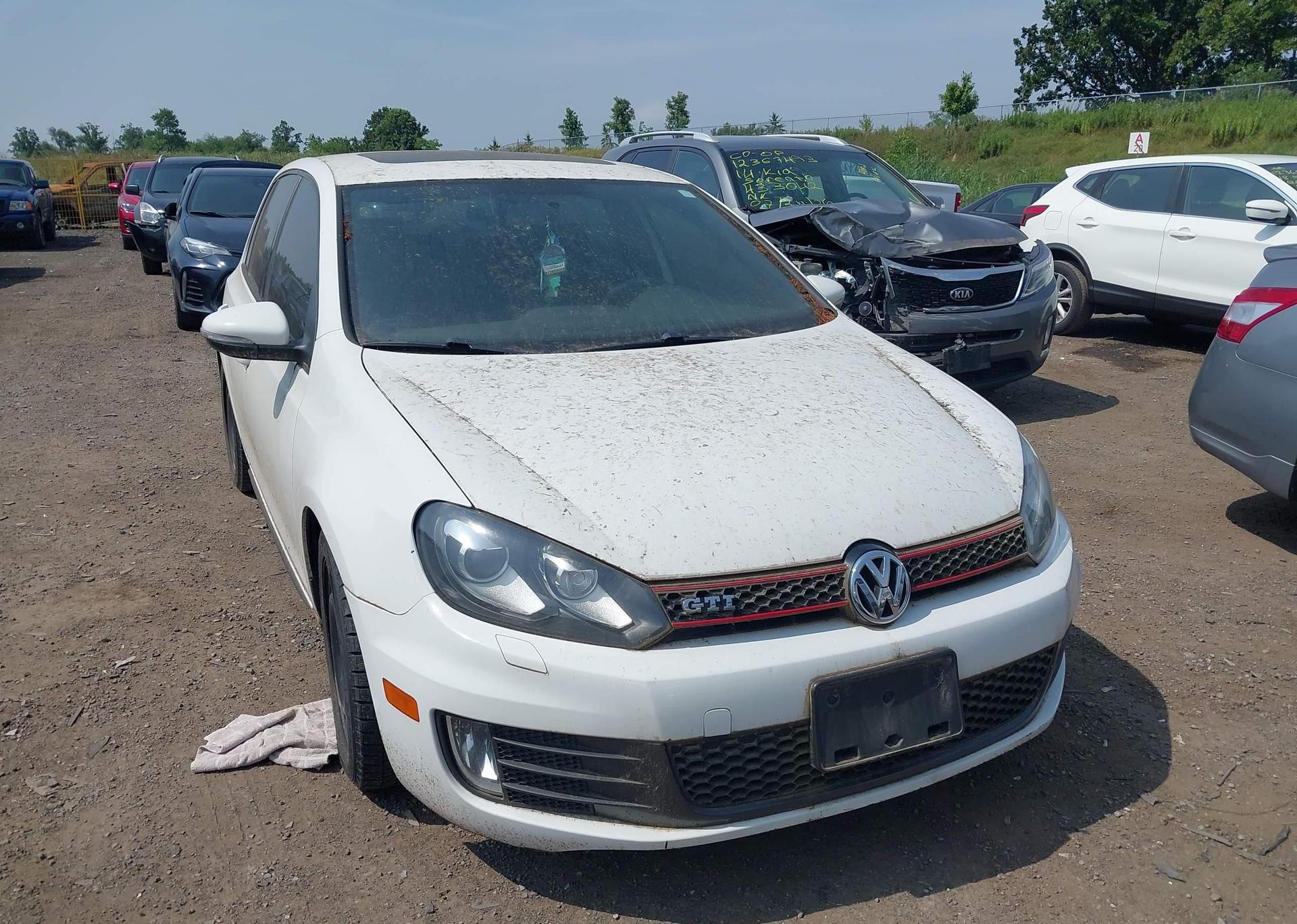 2010 VOLKSWAGEN GTI