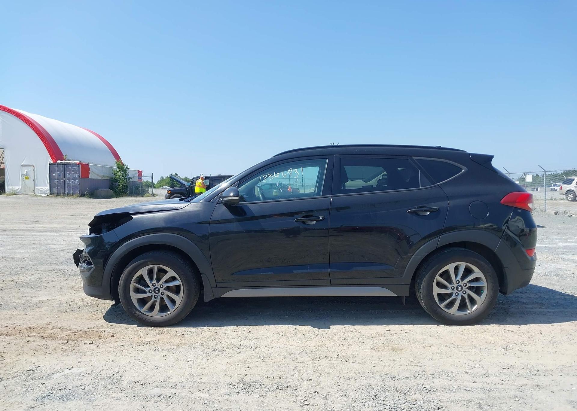 2018 HYUNDAI TUCSON SE 2.0L