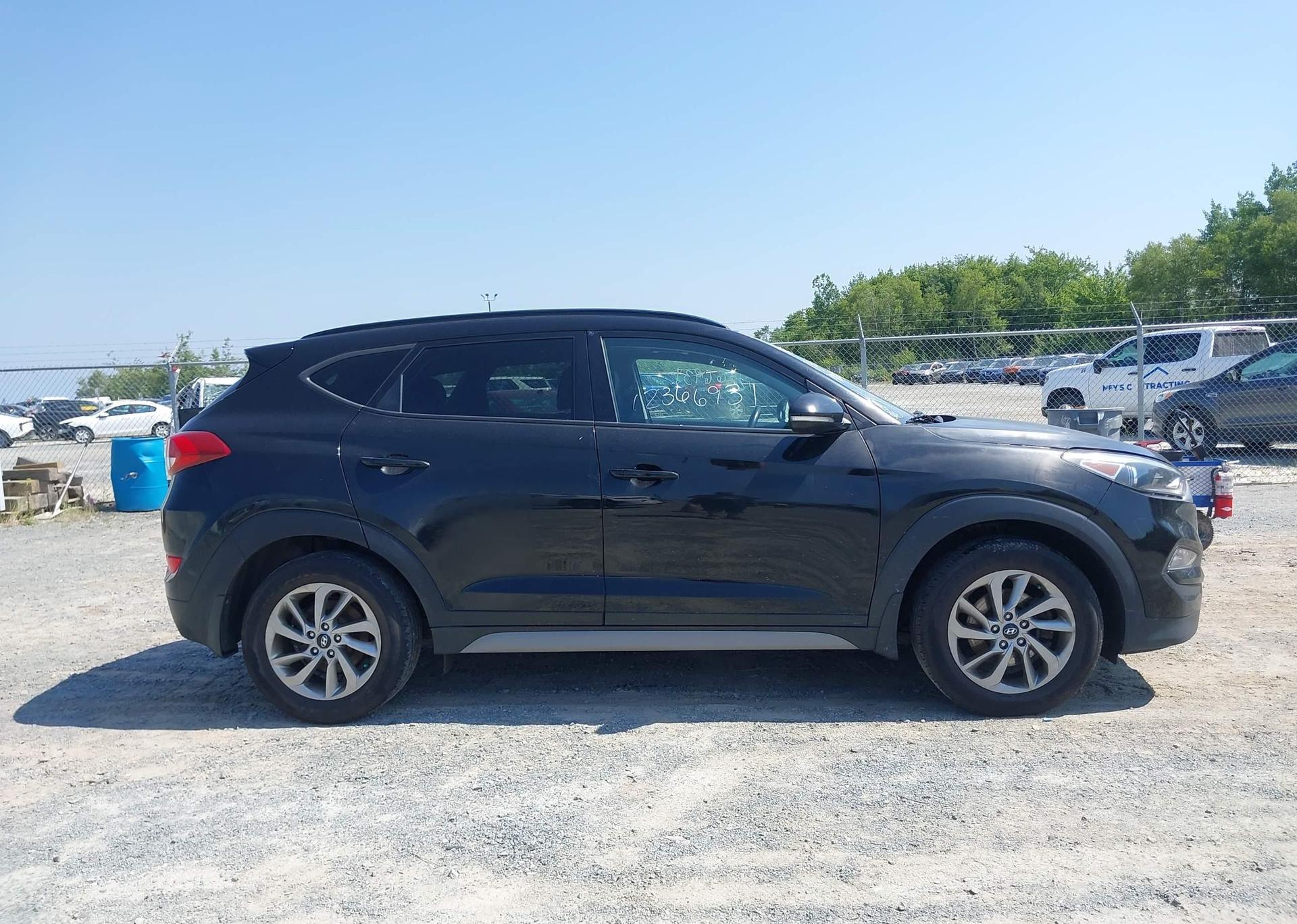 2018 HYUNDAI TUCSON SE 2.0L