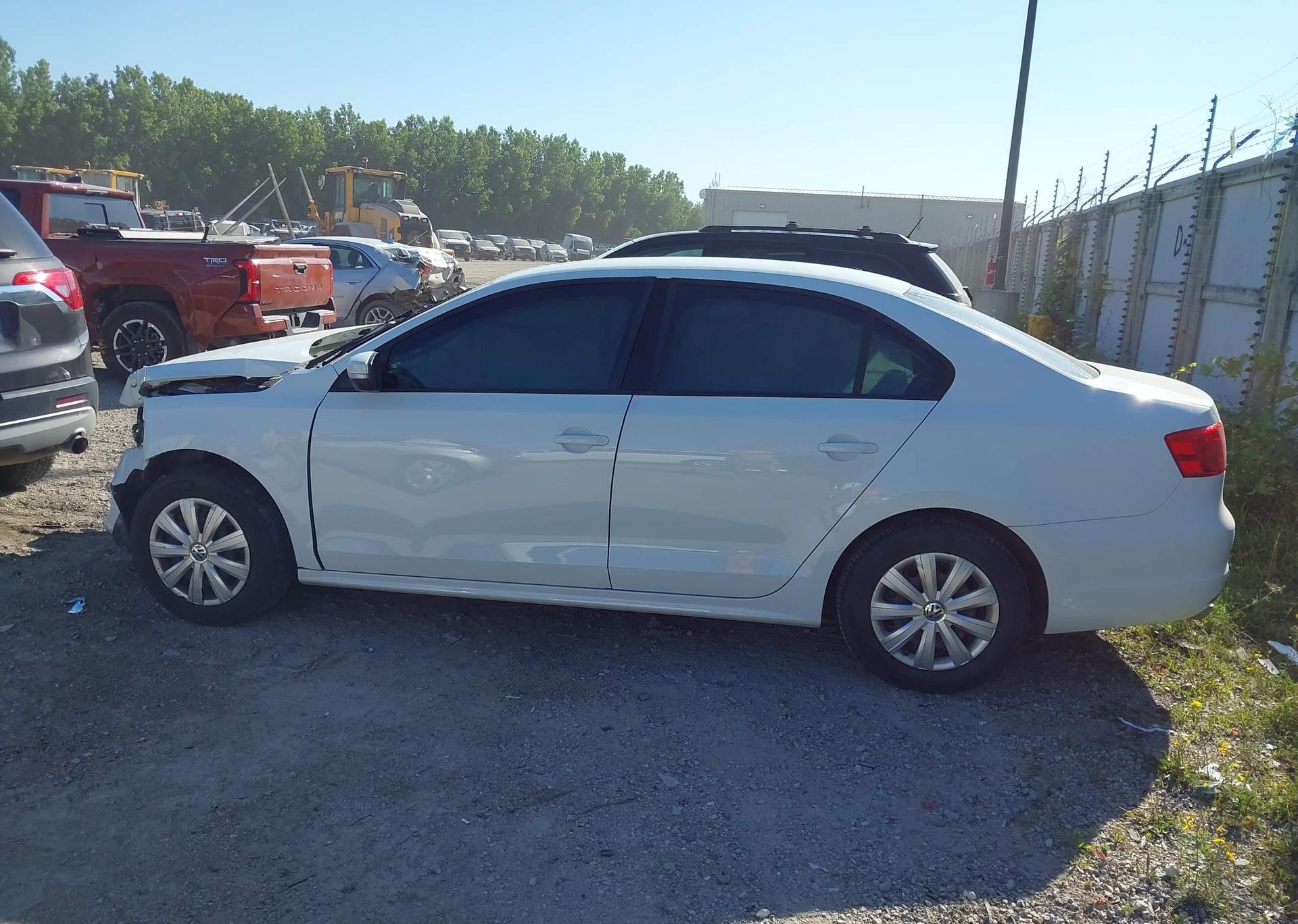 2014 VOLKSWAGEN JETTA 2.0L TRENDLINE+