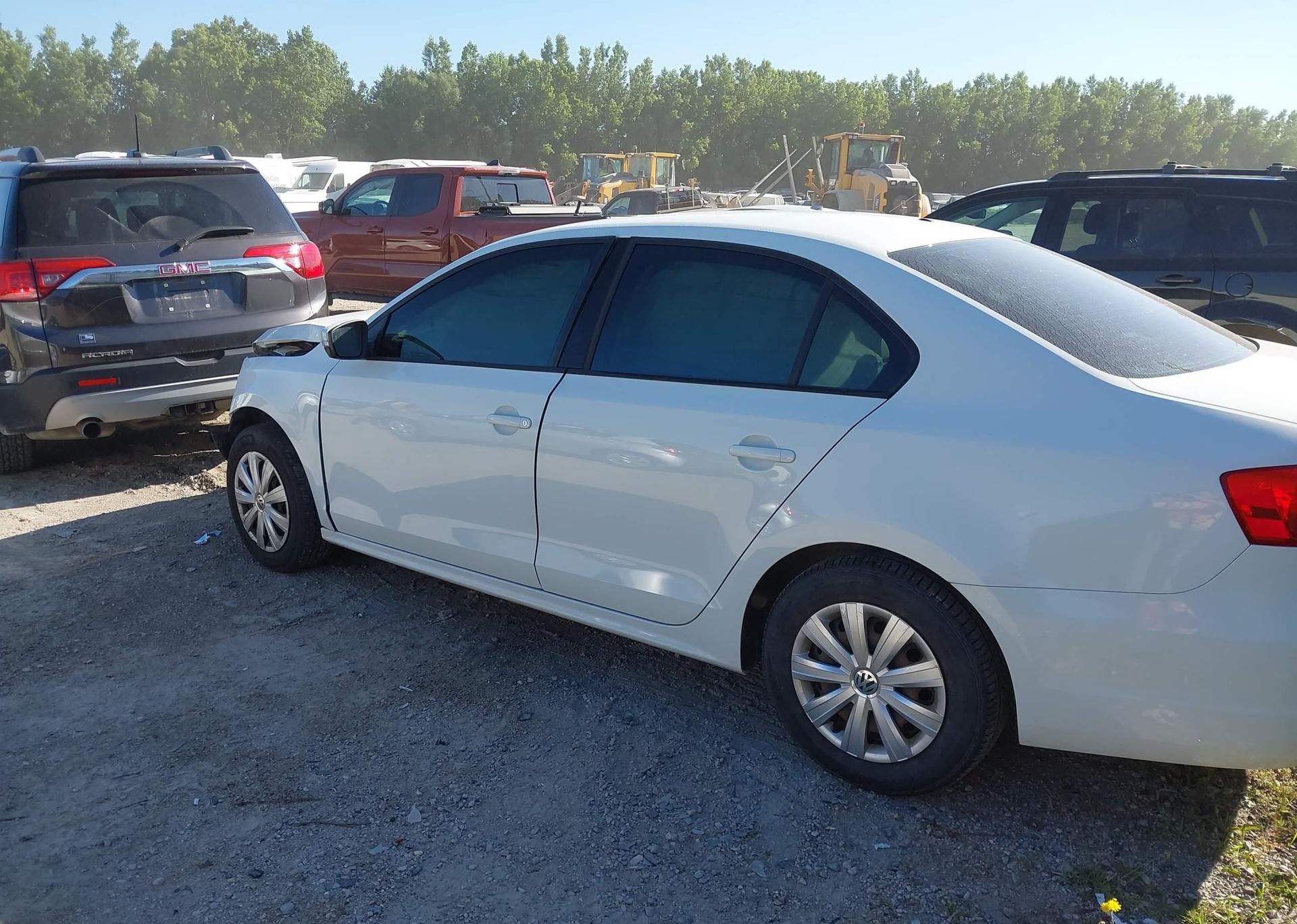 2014 VOLKSWAGEN JETTA 2.0L TRENDLINE+
