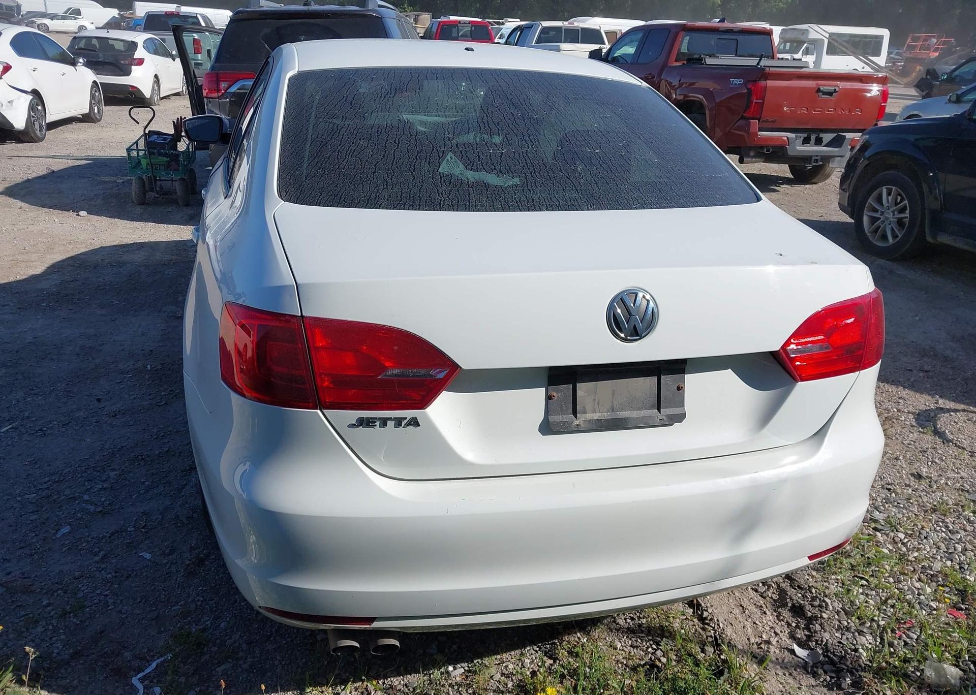 2014 VOLKSWAGEN JETTA 2.0L TRENDLINE+