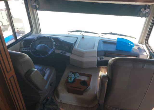 2018 FORD F53