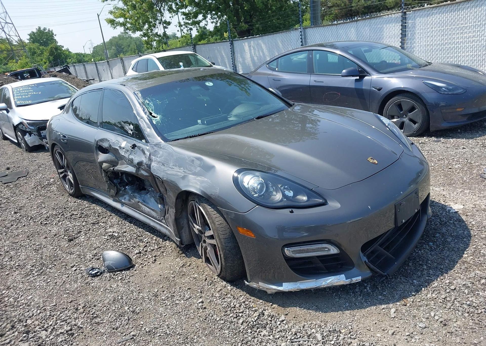 2013 PORSCHE PANAMERA GTS