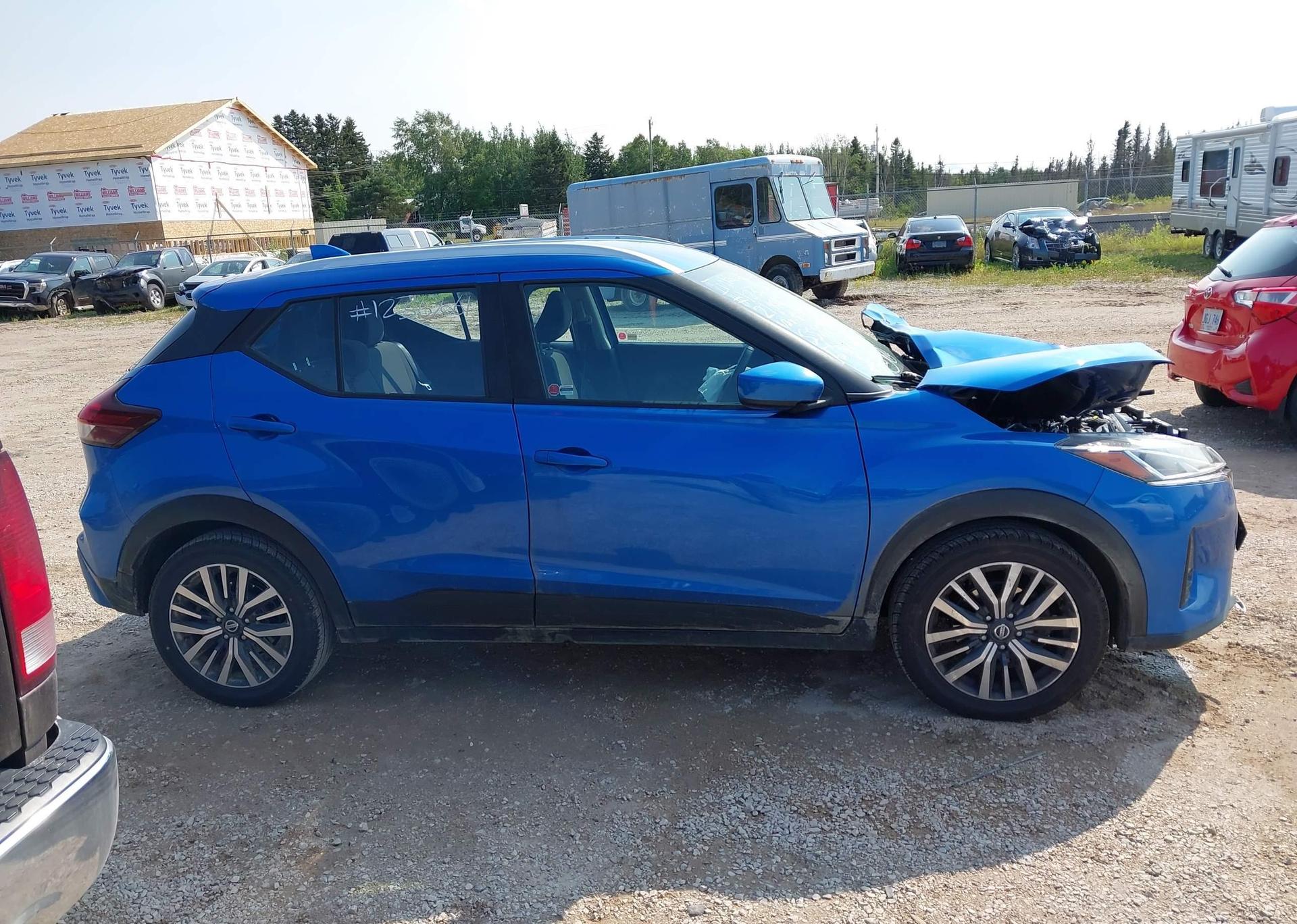 2021 NISSAN KICKS SV
