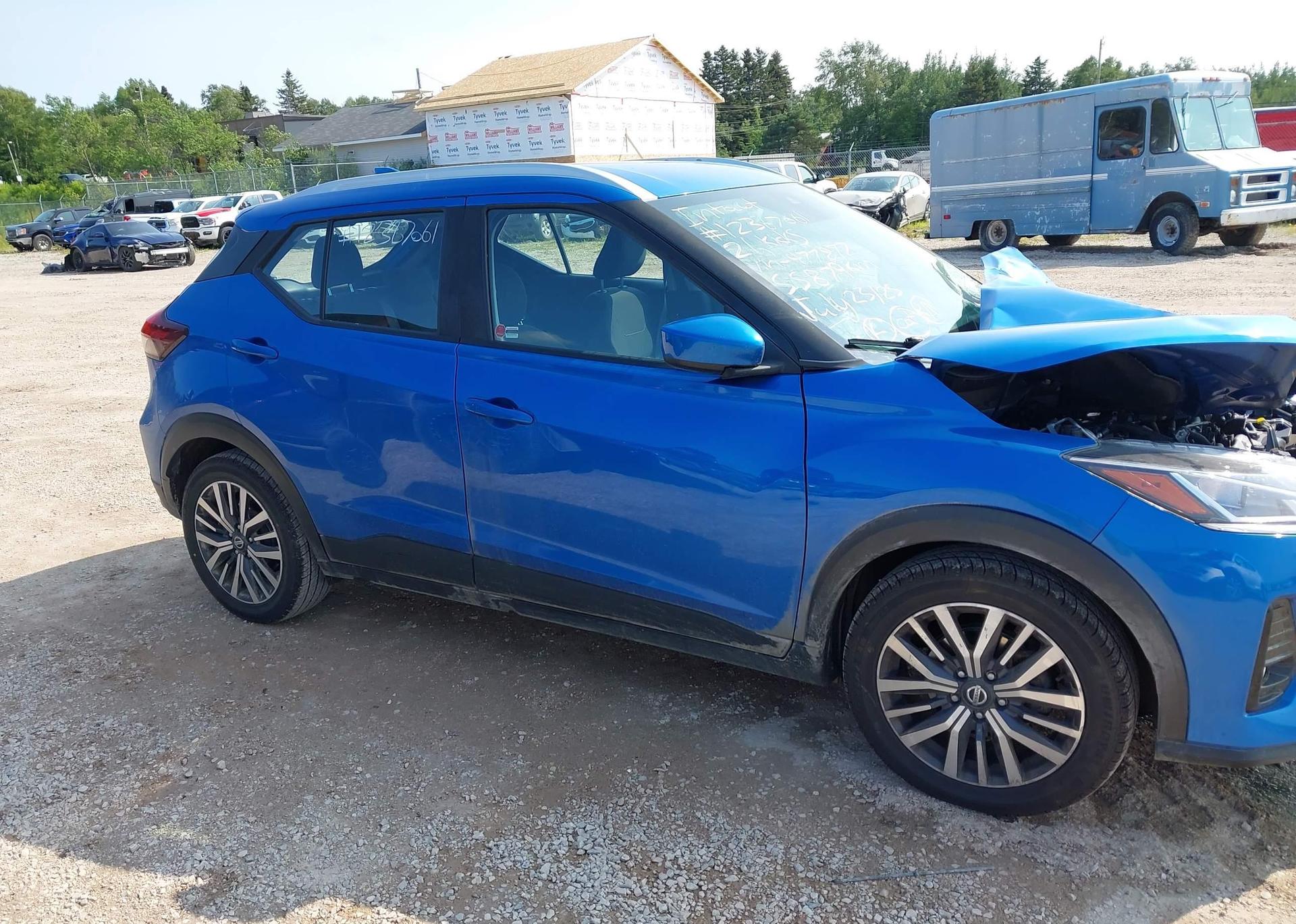2021 NISSAN KICKS SV
