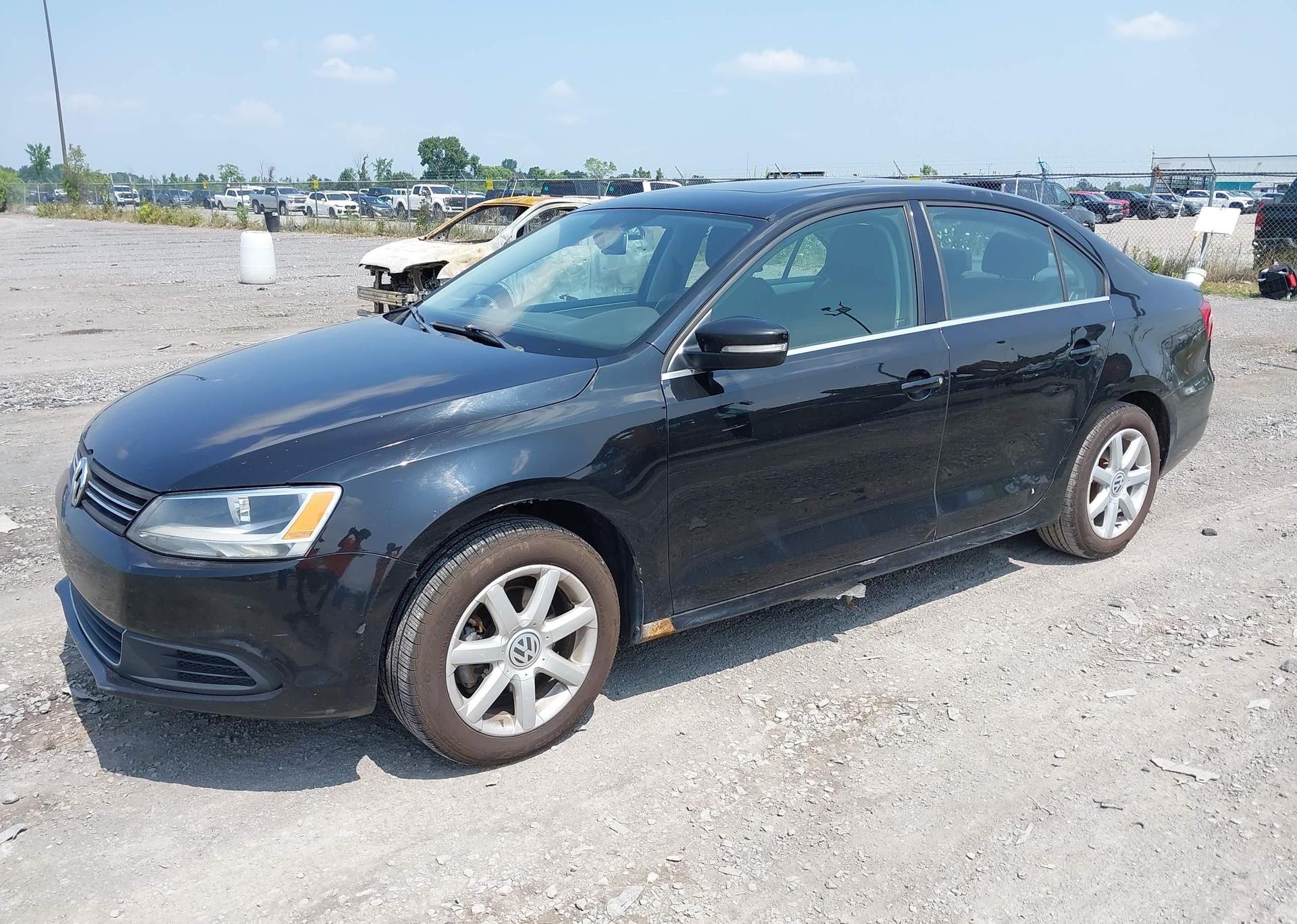 2014 VOLKSWAGEN JETTA SE