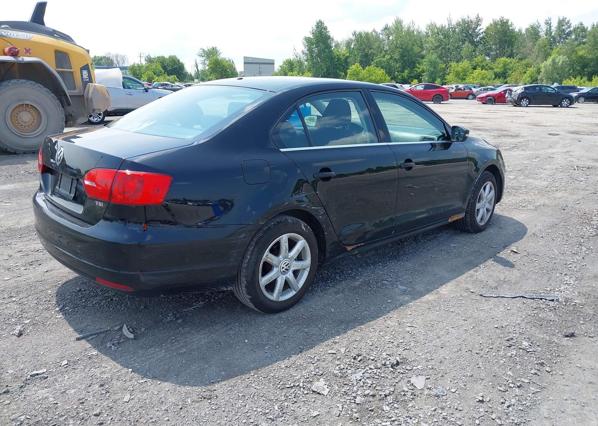 2014 VOLKSWAGEN JETTA SE