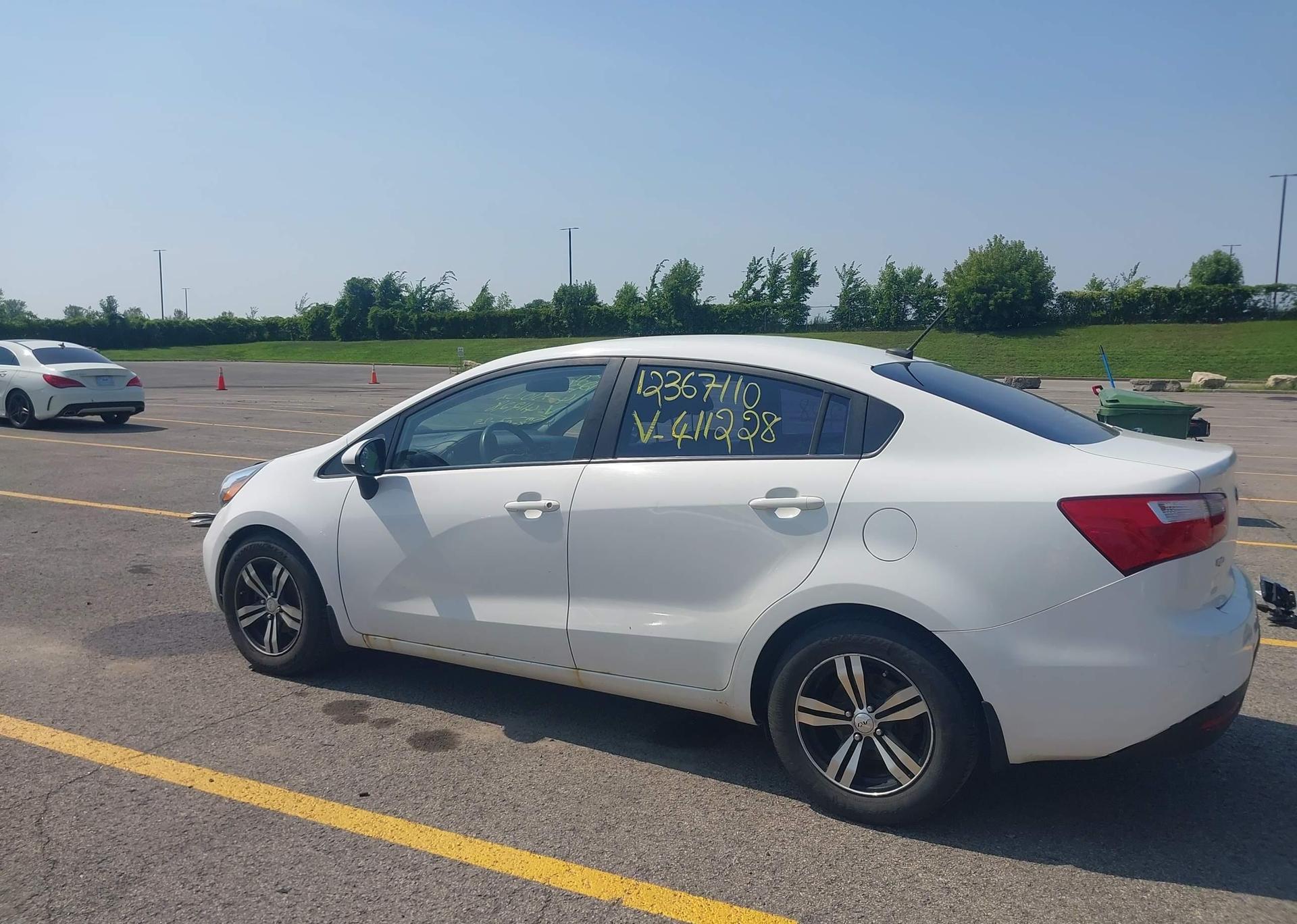 2014 KIA RIO LX