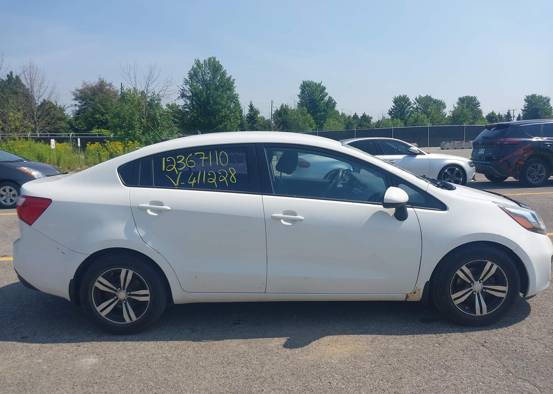 2014 KIA RIO LX