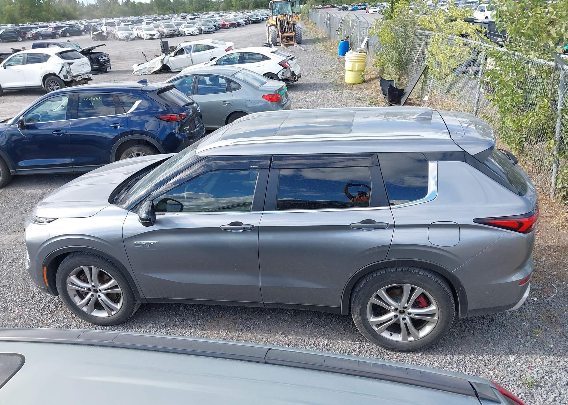 2023 MITSUBISHI OUTLANDER PHEV