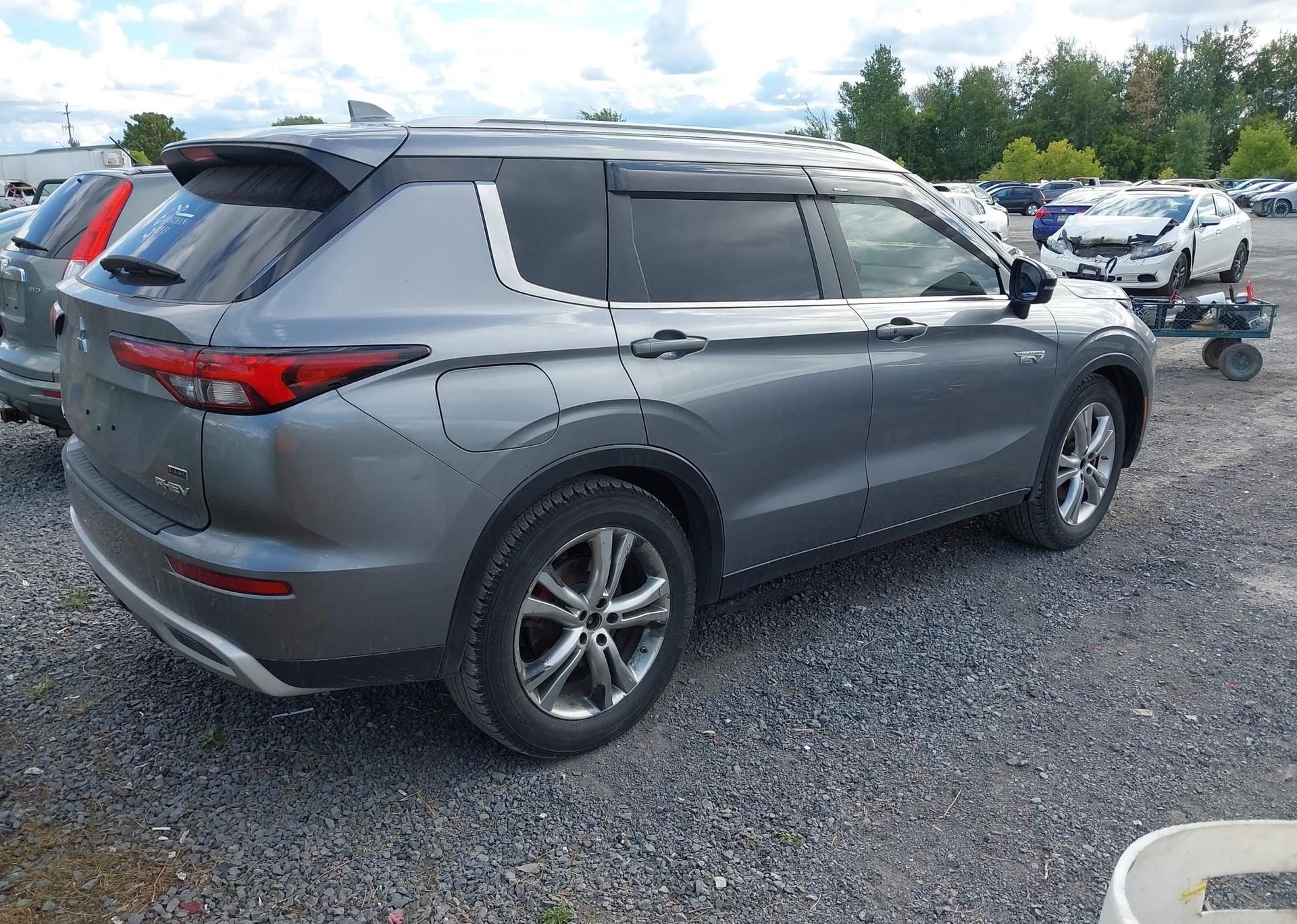 2023 MITSUBISHI OUTLANDER PHEV