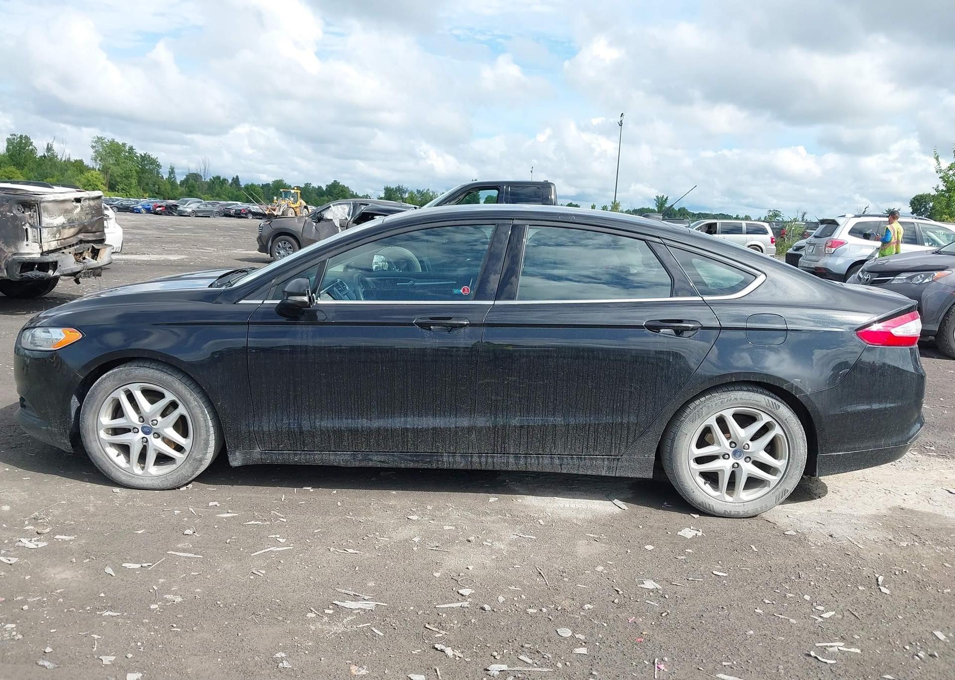 2015 FORD FUSION SE